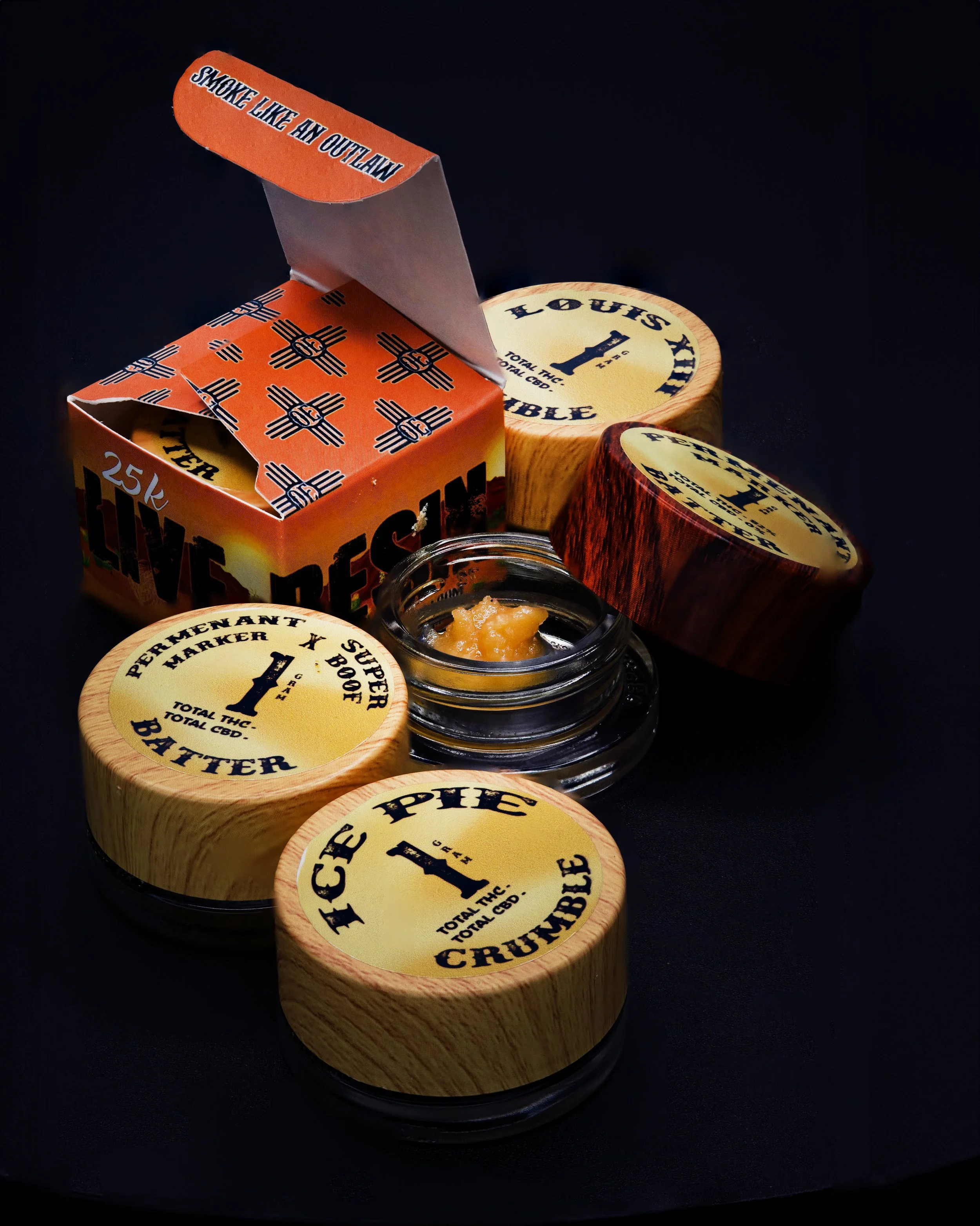 family shot outlaw extracts macro focus stack natty.jpg