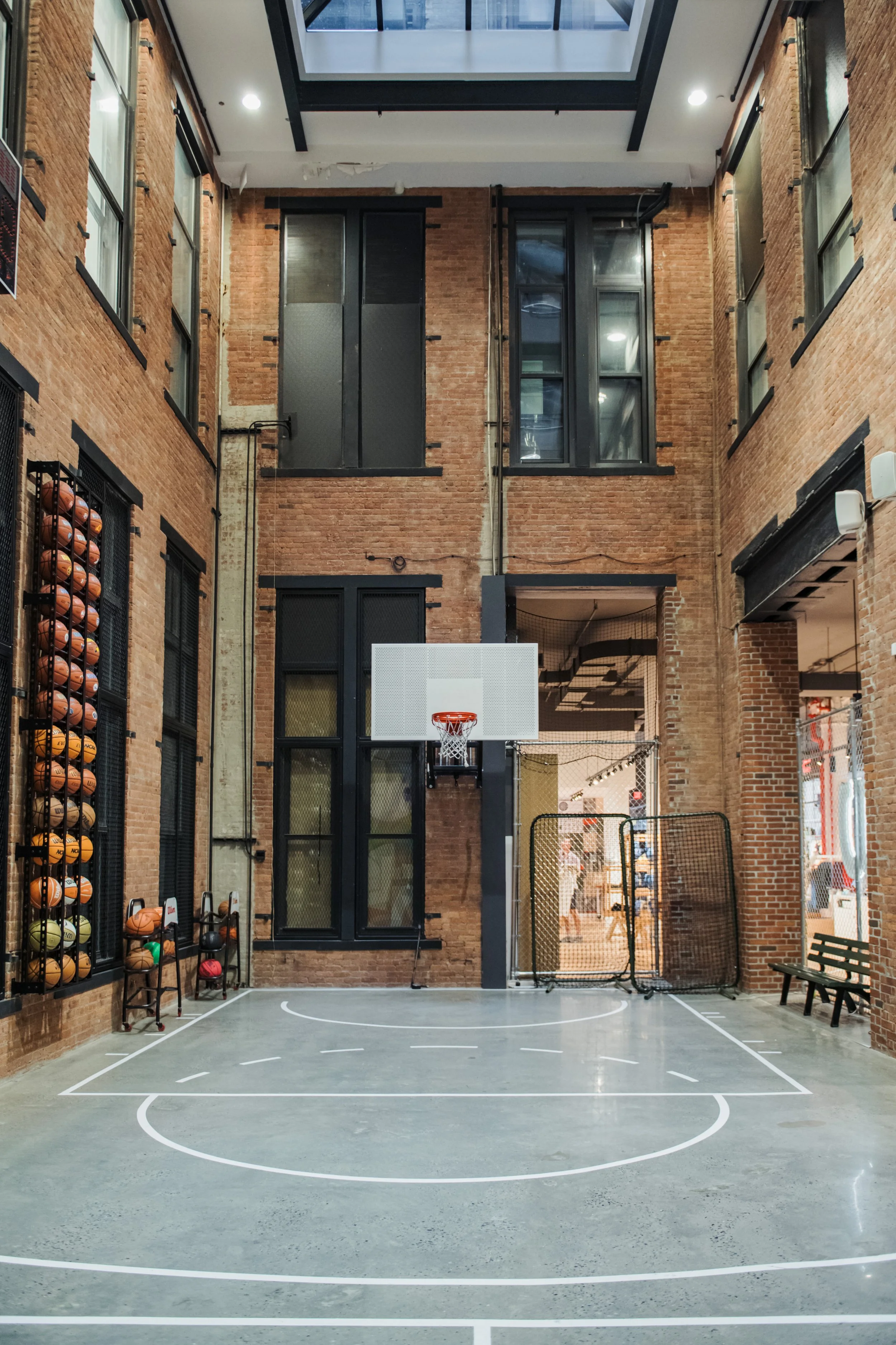 2022_US_Retail_SohoFlaghsip_NG-2410.jpg