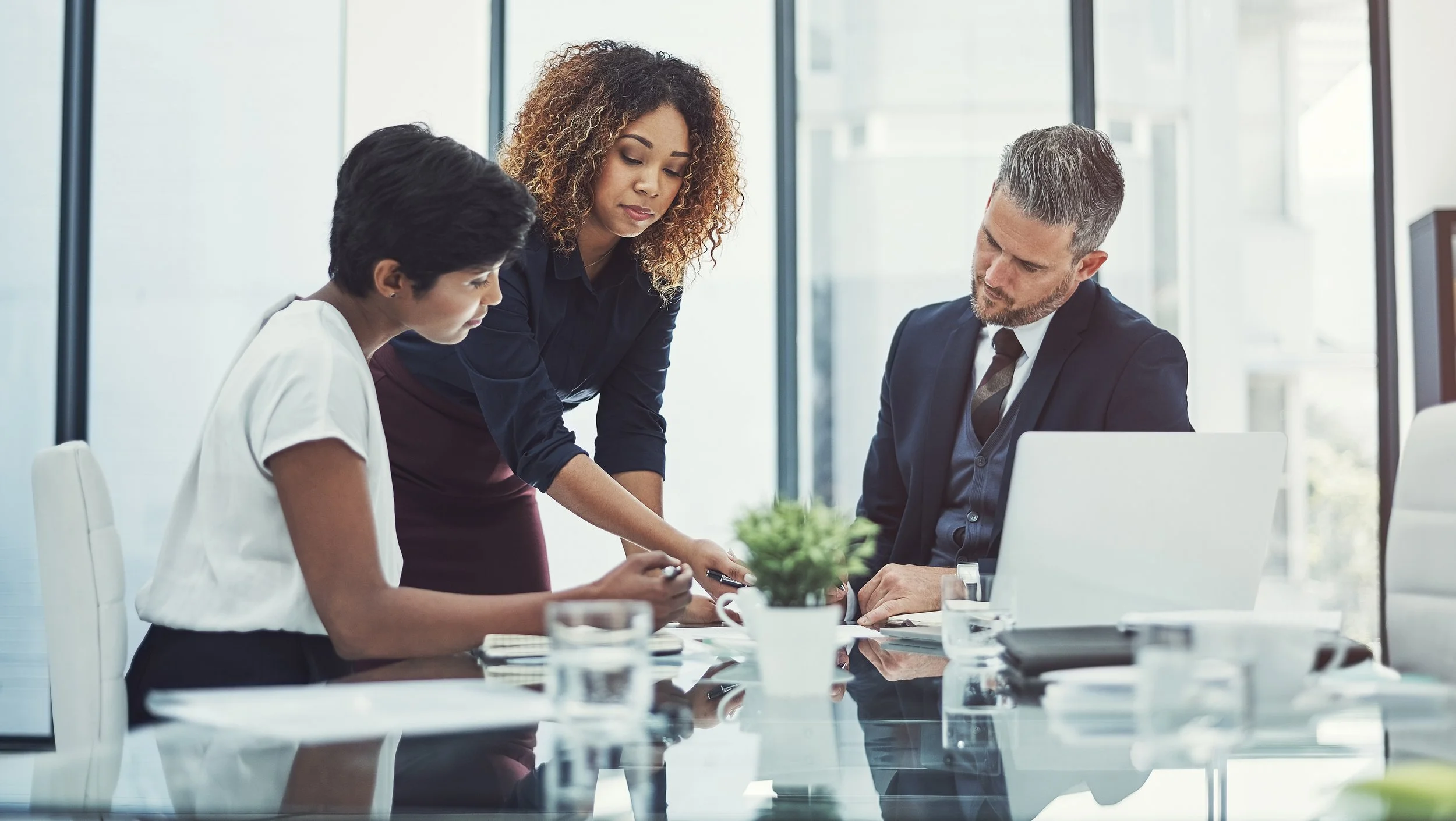 When to Call an HR Technology Consultant: 5 Scenarios You Shouldn’t Ignore