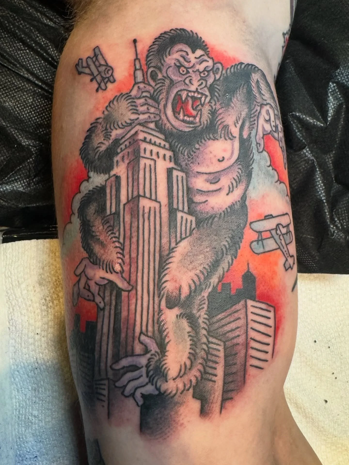 🦍🏙️ King Kong 
by @moses_saarni_tattoo
He&rsquo;s in the shop FRI-MON and available for WALK-INS and APPOINTMENTS! 
☎️ (415) 431-2100 or fill out the form online to book &mdash; or swing by the shop!