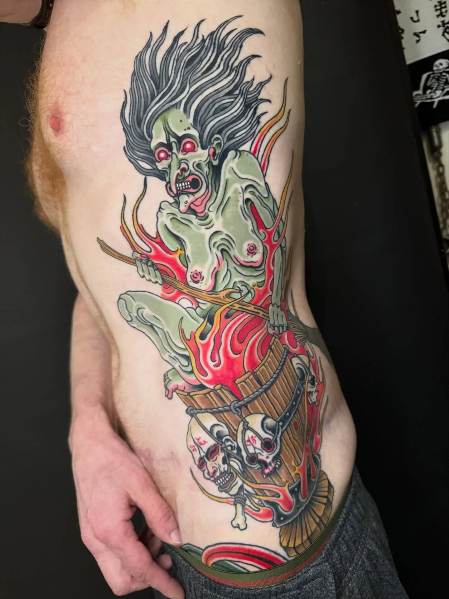 Big ass Baba Yaga tattoo on the ribs by @dereknoble36
Derek is in the shop Mondays and Thursdays&ndash;Sundays and always down to tattoo whatever demon, witch, or dark creature you desire.
Email him at funobes@yahoo.com to book something eeeeevil.