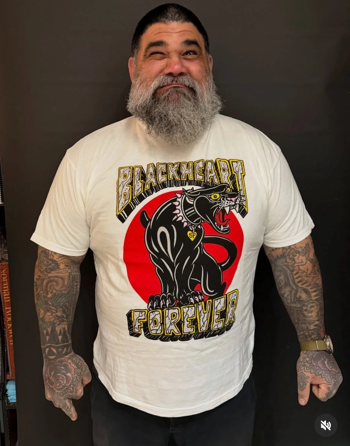 🚨 BLACKHEART MERCH STORE 🚨
We&rsquo;ve got a shop full of rad merch including the latest run of Blackheart shirts designed and printed by our friend @donrock666 
Link in bio to buy cool merch!
