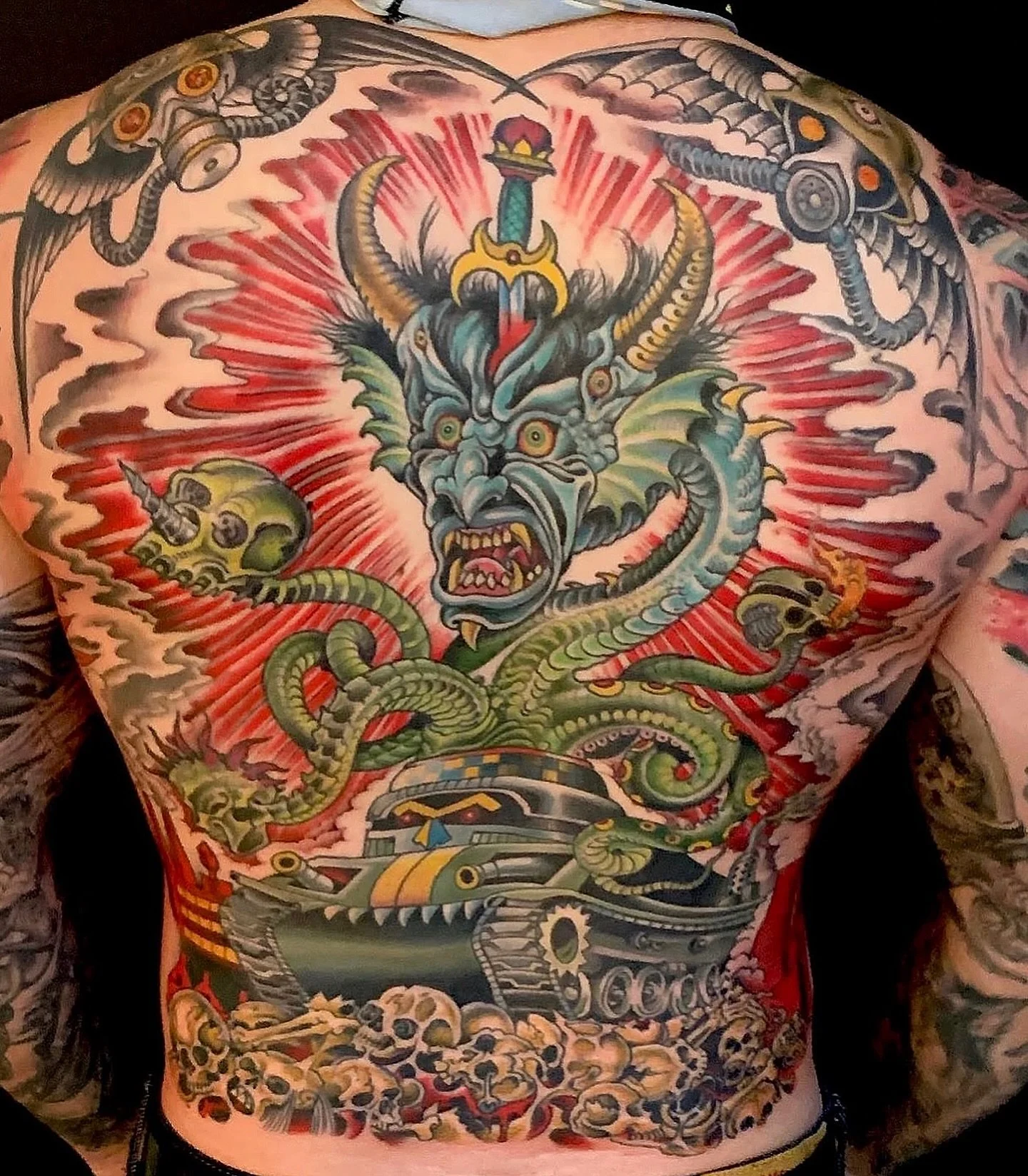 Behold this vision of engineered destruction&mdash;by @jeffrassier

Black Heart Tattoo, SF

Jeff is in the shop THURSDAYS - SATURDAYS.

Link in bio to book in with him.