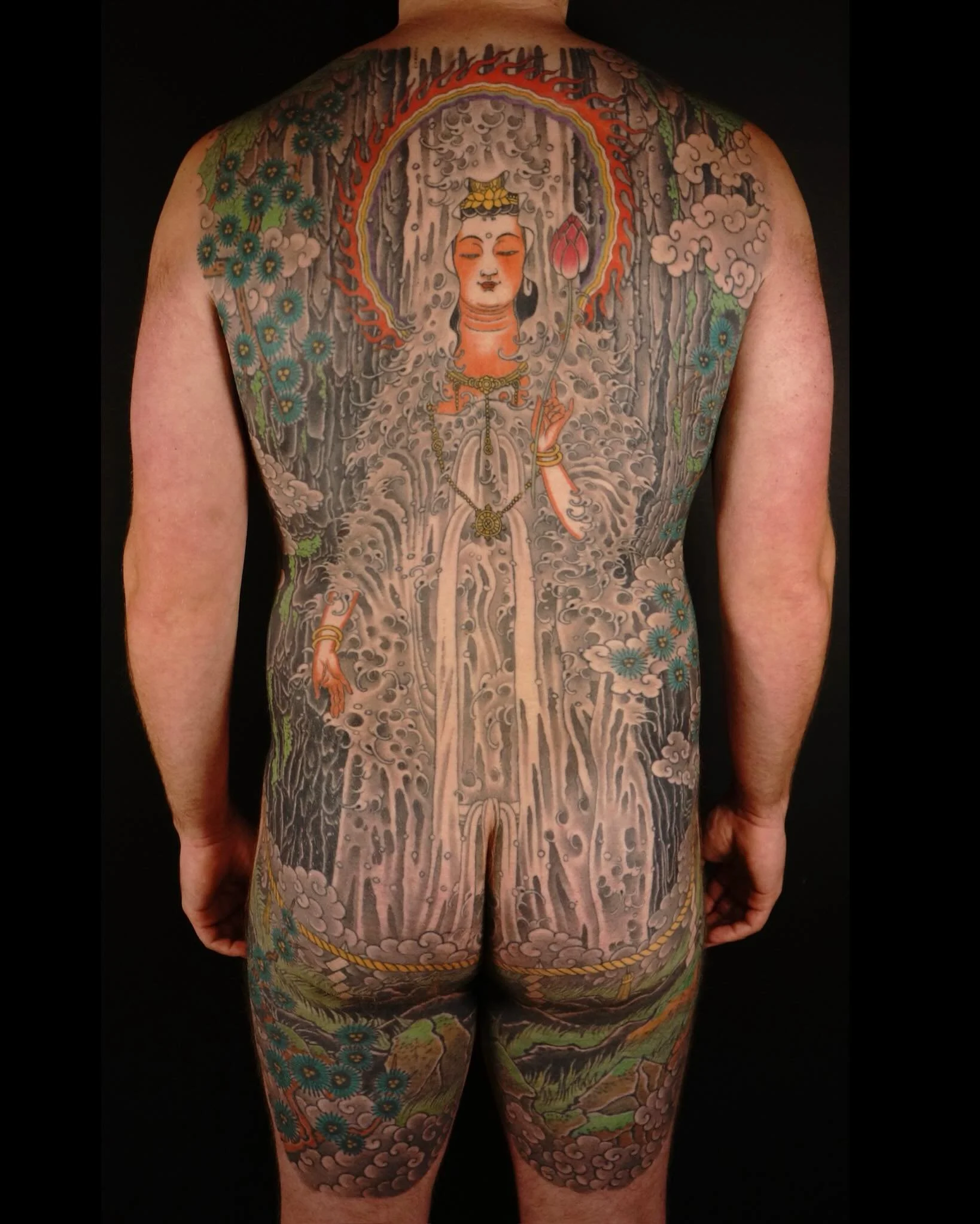 Waterfall Kannon back piece by the master @kahlil_rintye 

Kahlil is at Blackheart Tattoo Tuesdays and Wednesdays and works by appointment and walk-ins.

Book with Kahlil through our bio. 
Walk-in: 177 Valencia St, San Francisco in the Mission Distri