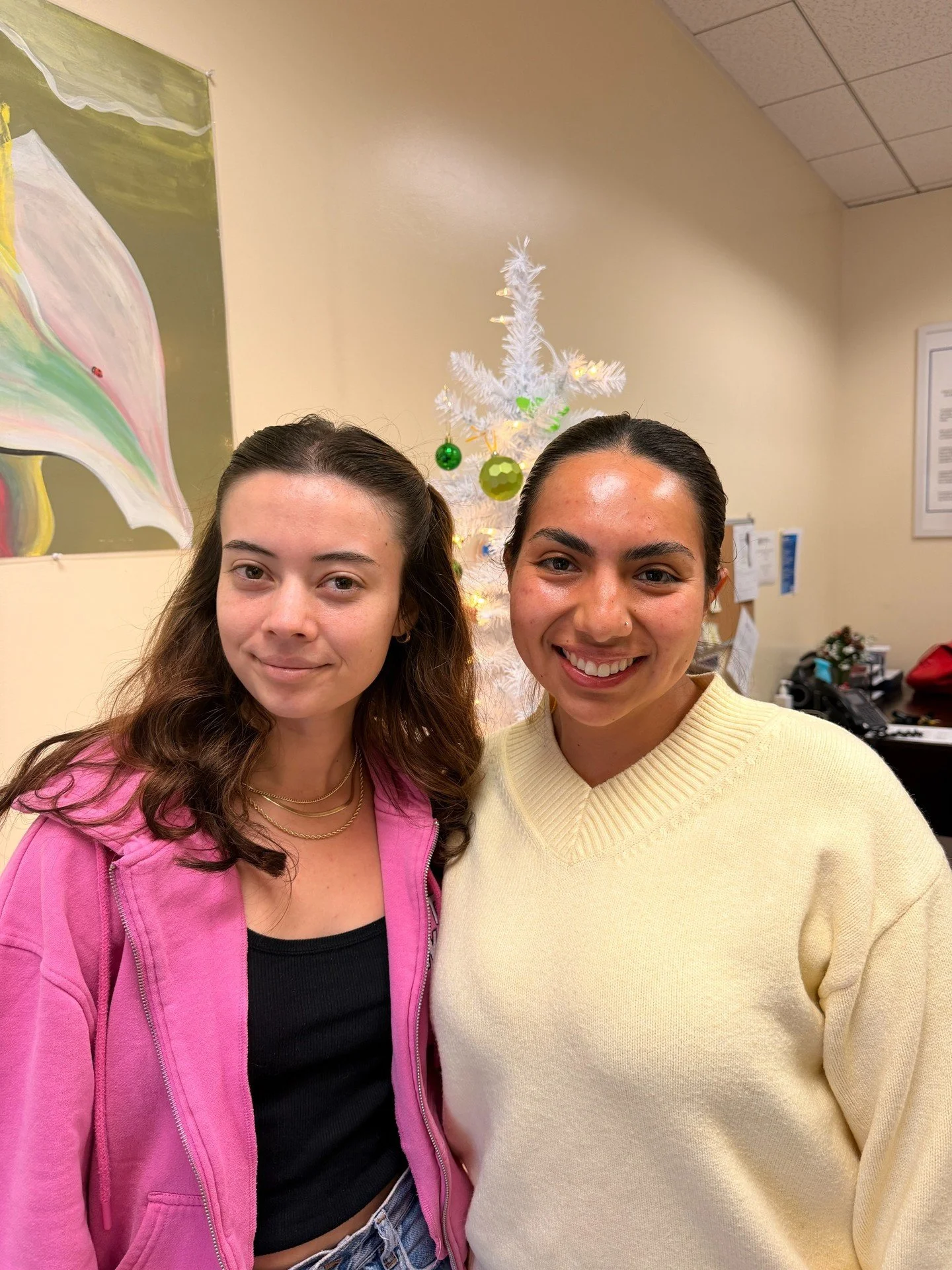 Today we celebrate our incredible Occupational Therapy interns from University of Southern California on their last day with us💛

Meet Cassandra and Nancy, two bright souls who spent the last 9 weeks with us in our Spanish language programs. This wa