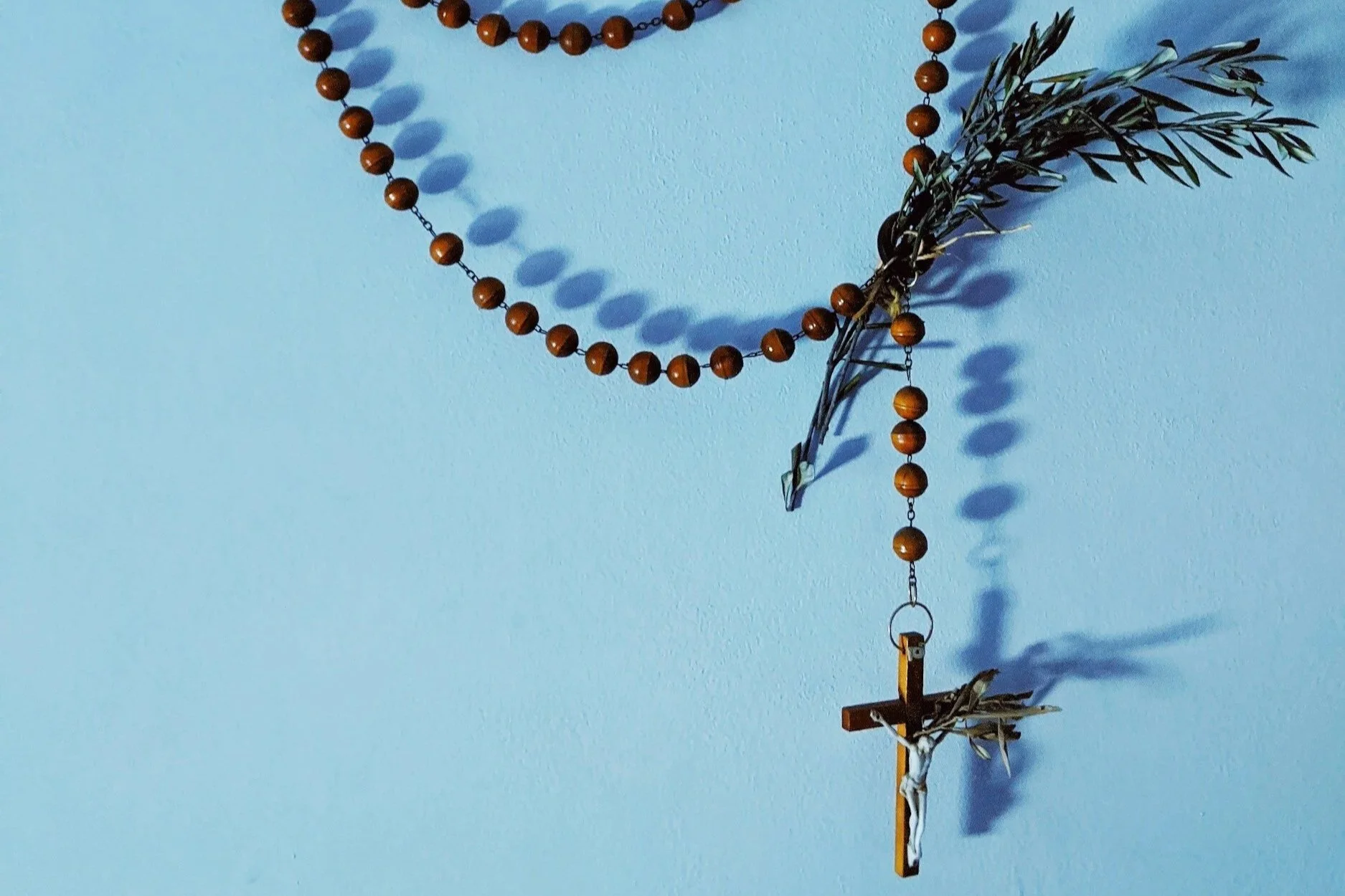 The Miraculous Effects of Praying the Rosary