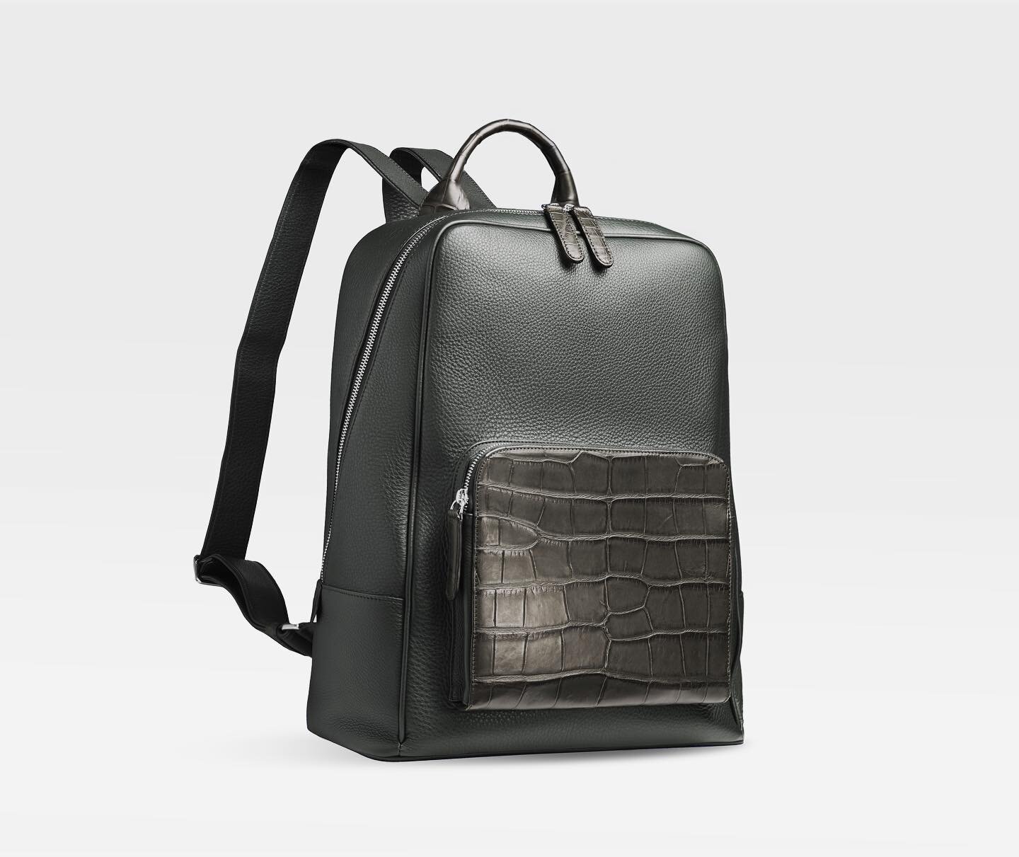 Premium packshot #9
Aligator backpack 🐊
#productphotography #packshots #ecommerce #shopify