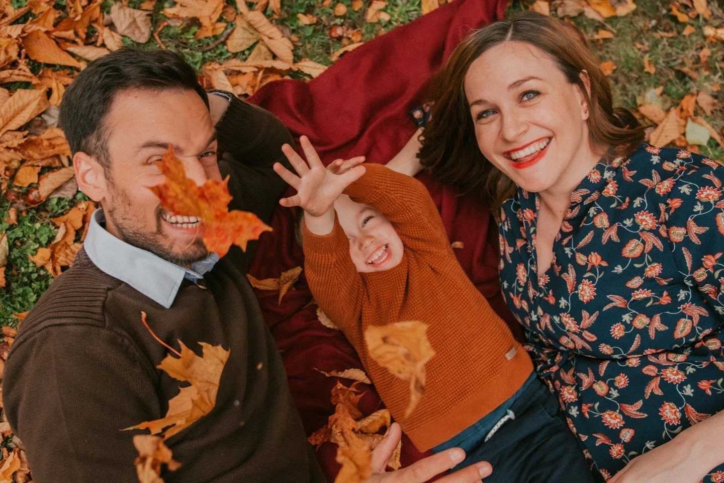 𝗚𝗼𝗼𝗱𝗯𝘆𝗲 𝗔𝘂𝘁𝘂𝗺𝗻! 🍂 🍁

𝖸𝗈𝗎 𝗆𝖺𝗒 𝗀𝗈 𝖽𝗈𝗐𝗇 𝗂𝗇 𝗁𝗂𝗌𝗍𝗈𝗋𝗒 𝖺𝗌 𝗈𝗇𝖾 𝗈𝖿 𝗍𝗁𝖾 𝗆𝗈𝗌𝗍 𝖼𝗈𝗅𝗈𝗎𝗋𝖿𝗎𝗅, 𝗆𝗈𝗌𝗍 𝗌𝗎𝗇𝗇𝗒 𝖾𝗏𝖾𝗋. 𝖶𝗁𝖺𝗍 𝖺 𝖻𝖺𝖼𝗄𝖽𝗋𝗈𝗉 𝖿𝗈𝗋 𝗍𝗁𝗂𝗌 𝗒𝖾𝖺𝗋𝗌&rsquo;𝗌 𝖿𝖺𝗆𝗂𝗅𝗒 𝗉𝗈?