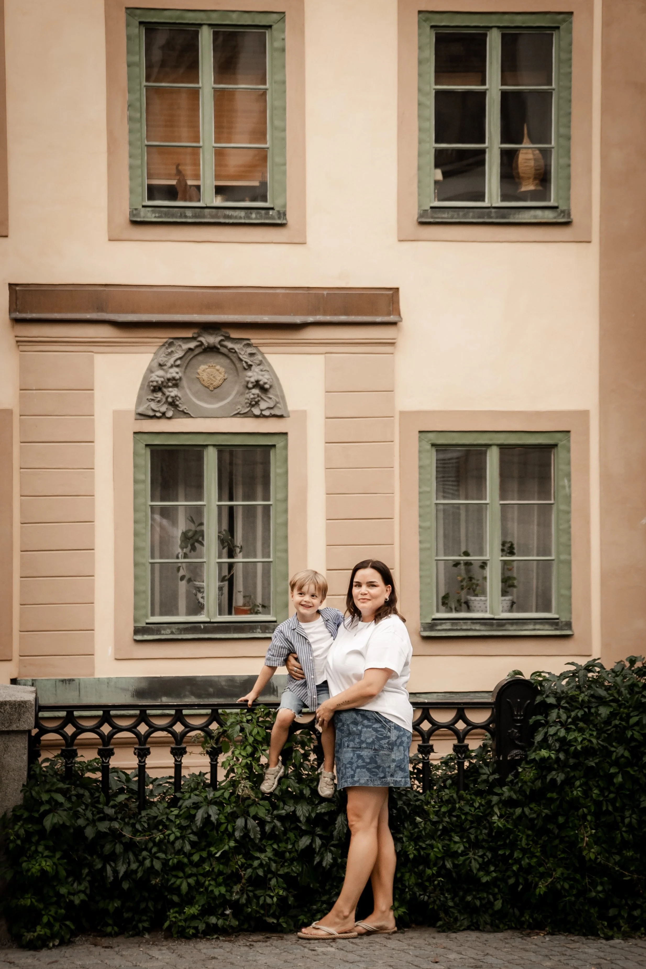 Matilda's Family Portrait_Nordic Tales Photography 2025-63.jpg