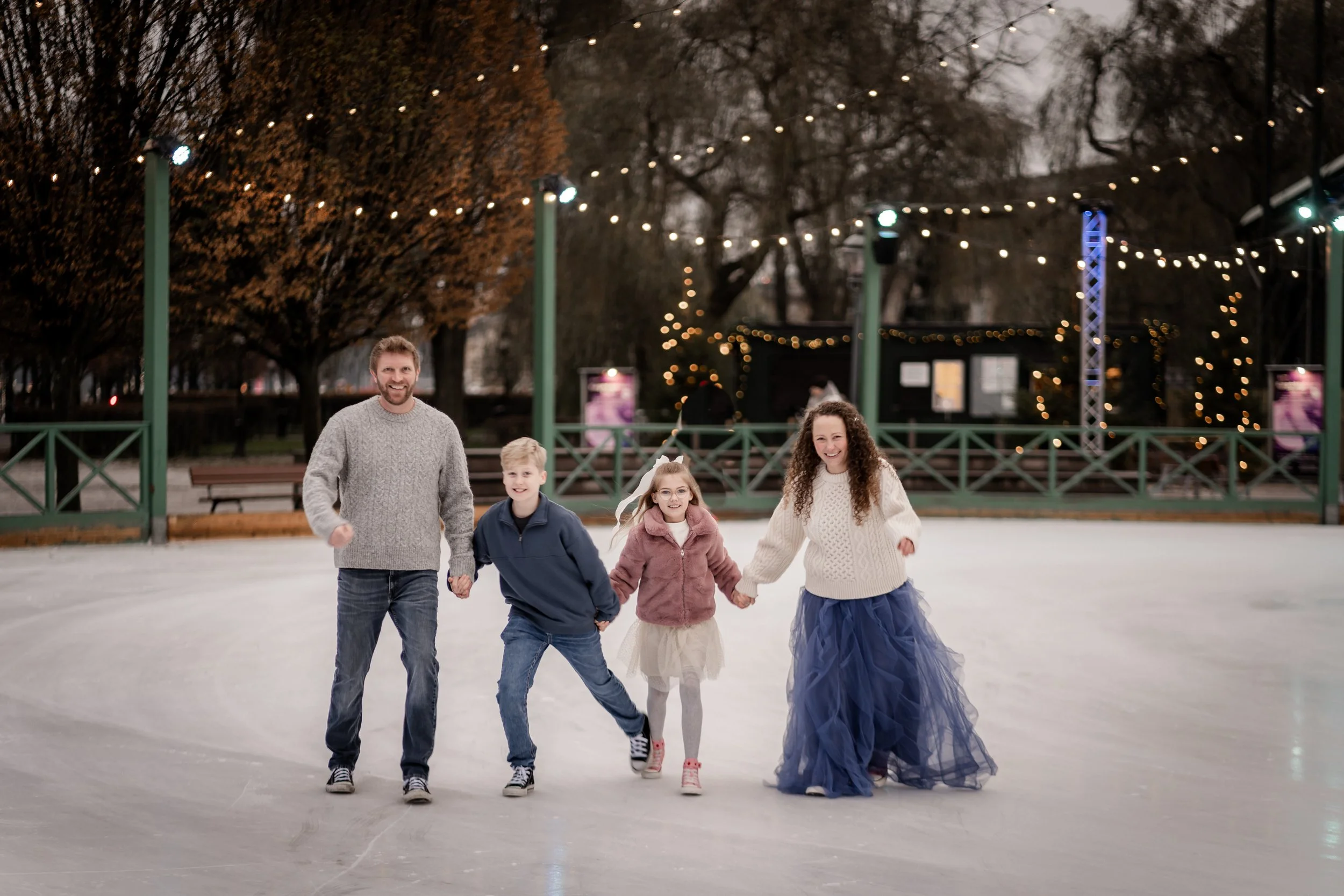 Kimmies Stockholm Family Portrait_Nordic Tales Photography 2025-22.jpg