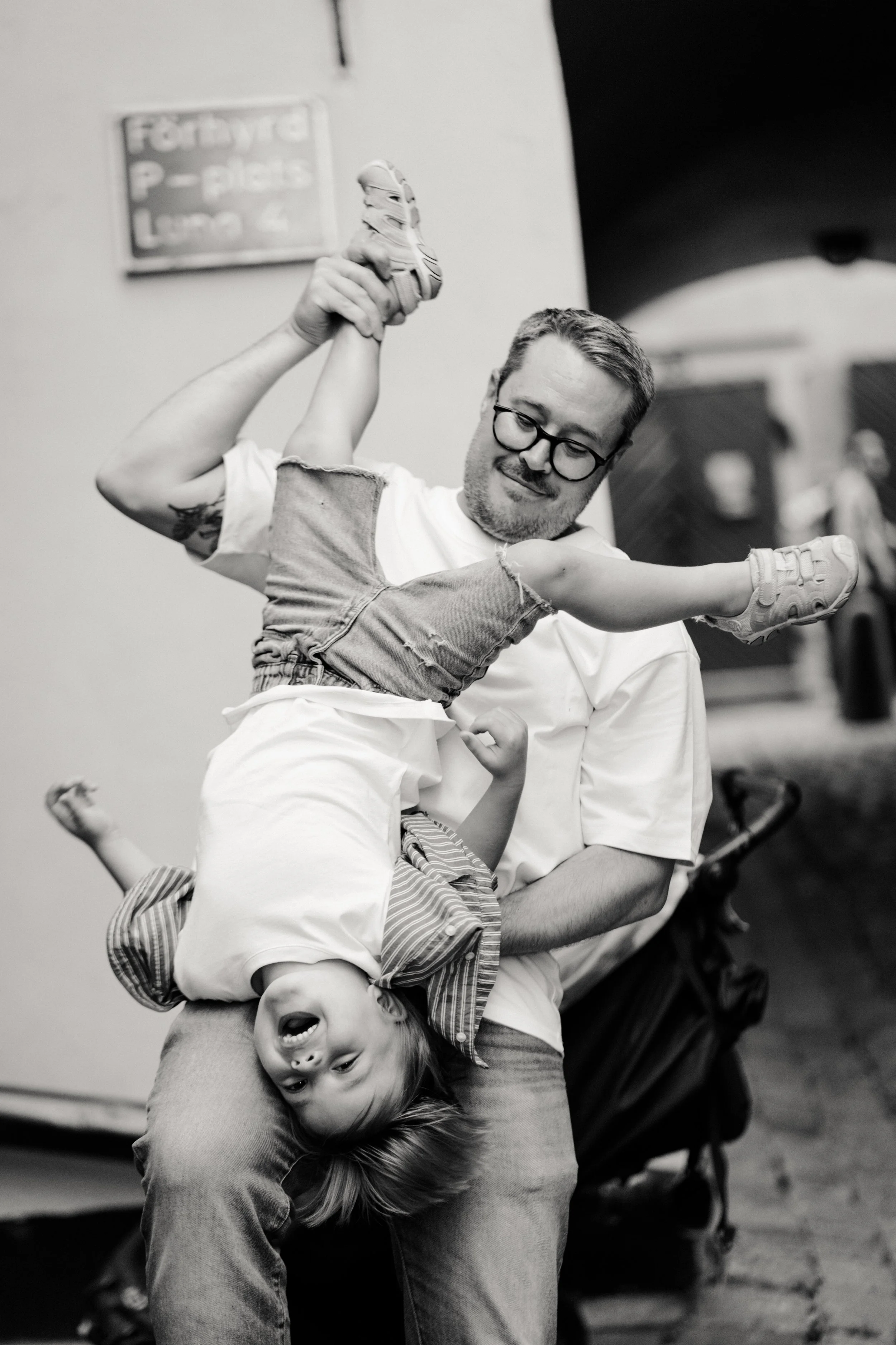 Matilda's Family Portrait_Nordic Tales Photography 2025-91.jpg