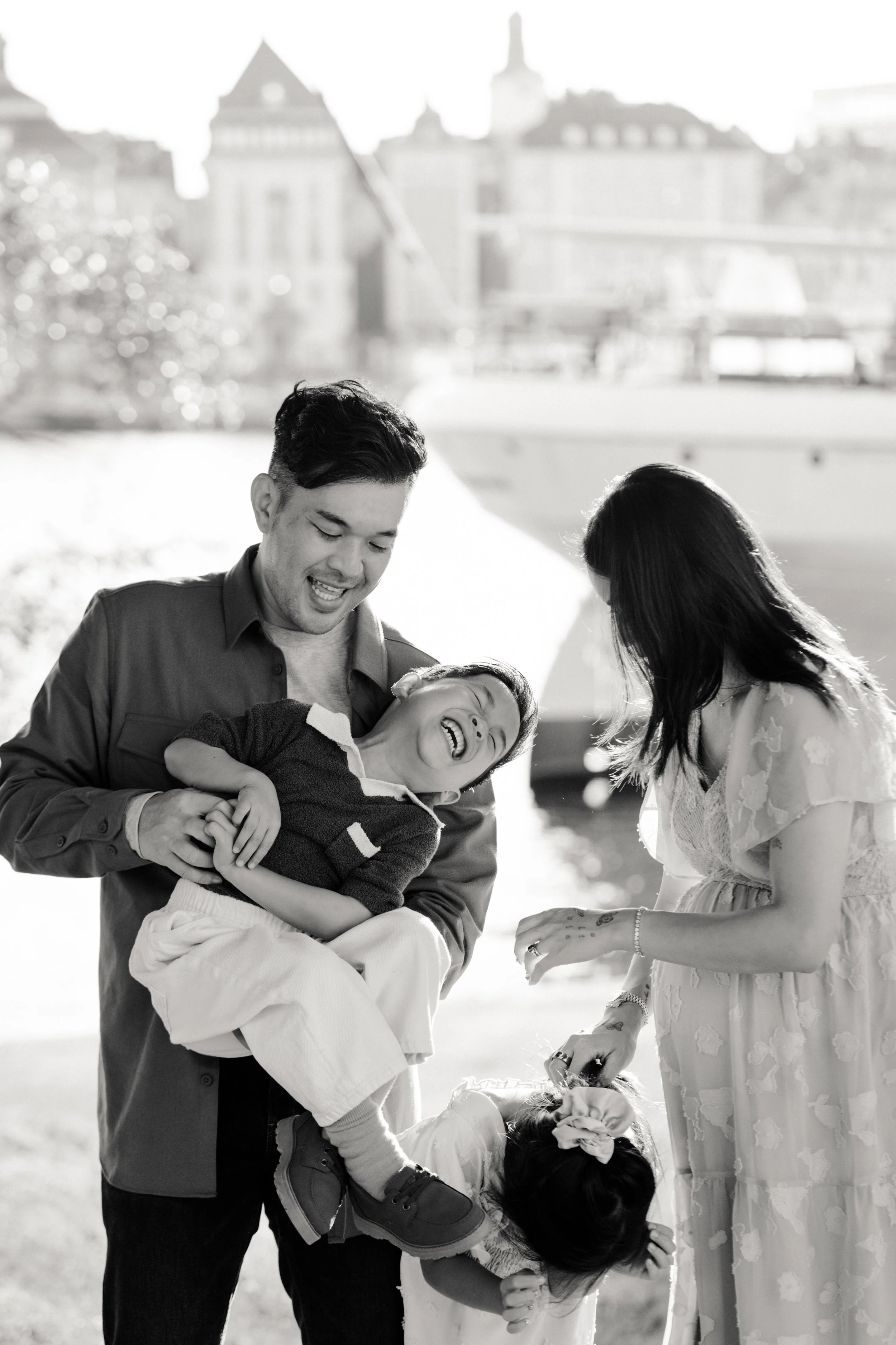 Mike's Stockholm Family Portrait_Nordic Tales Photography 2026-32.jpg
