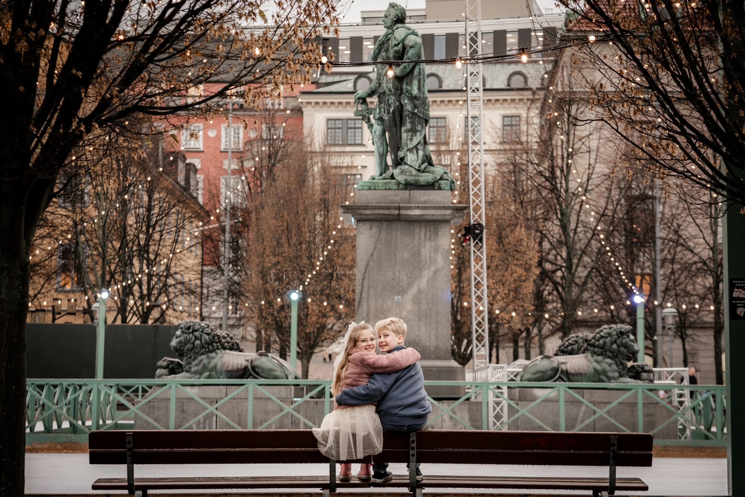 Kimmies Stockholm Family Portrait_Nordic Tales Photography 2025-25.jpg