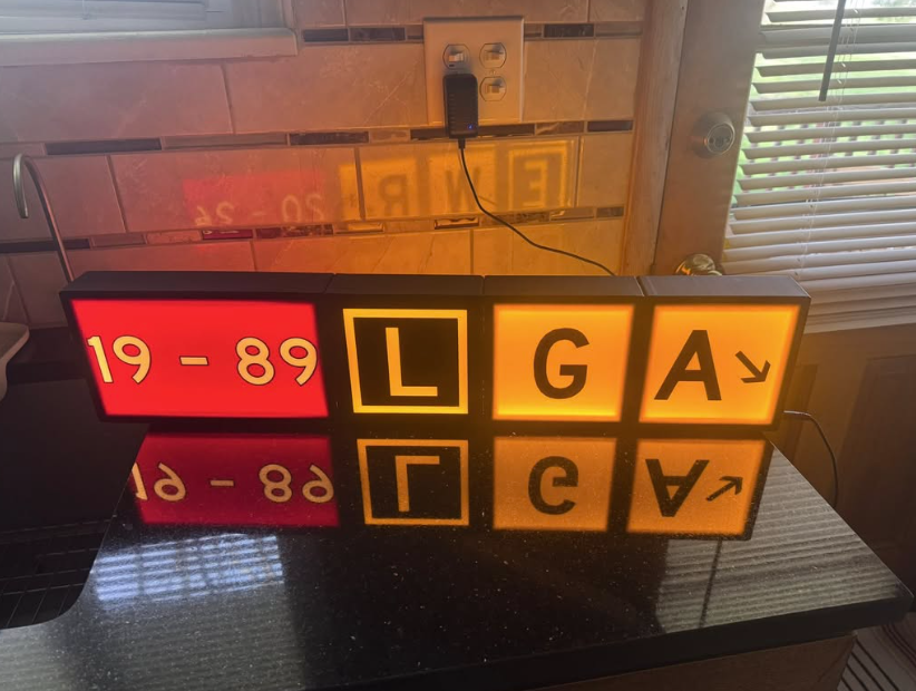 Custom taxiway sign product photo 1