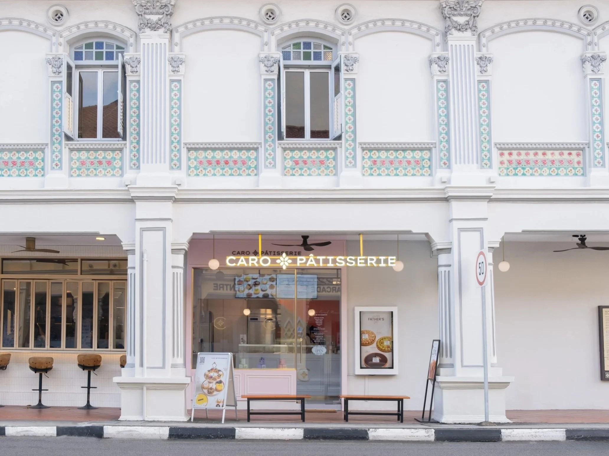  Caro Patisserie (Coming Soon)     
Brand Identity, Logo Design, Packaging Design, Spatial Design