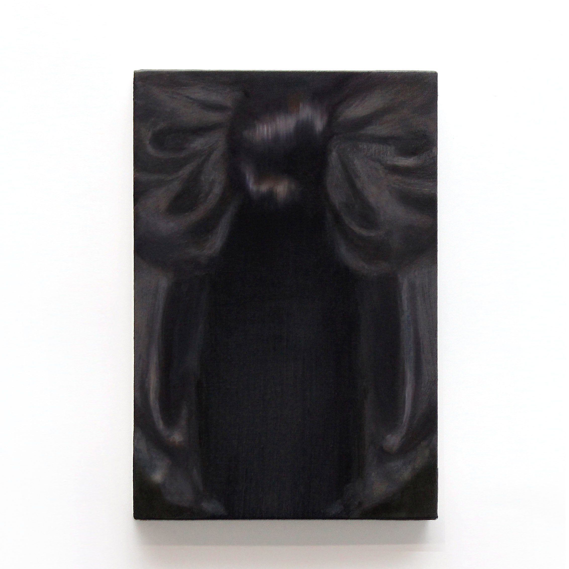 'Black Tie'
Oil and Acrylic on Panel. 15x10 cm, 2023