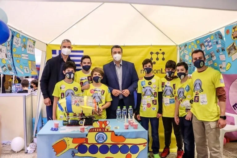 Ο Α. Τζιτζικώστας στον Πανελλήνιο Τελικό του Διαγωνισμού Εκπαιδευτικής Ρομποτικής Έρευνας και Καινοτομίας</a>