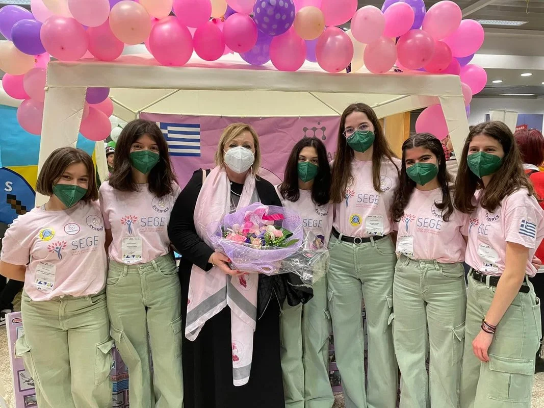Συγχαρητήρια EvoGirls για την κατάκτηση του 2ου Βραβείου στην κατηγορία Robot Design!