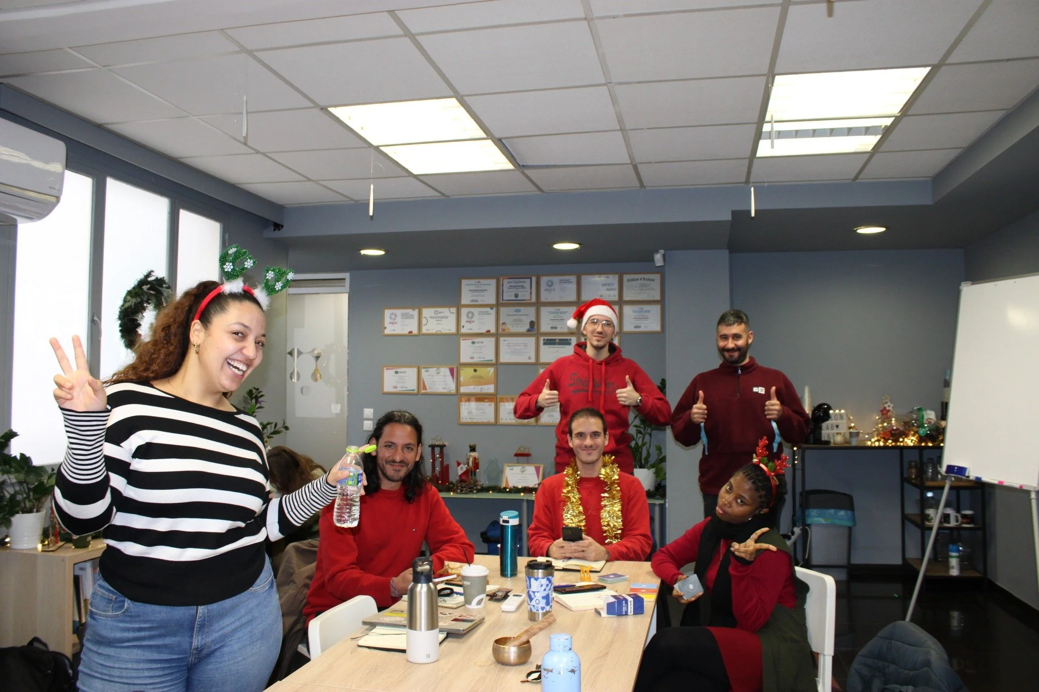 Γιορτινές στιγμές αναστοχασμού και συλλογικής δράσης στο MellonLab με το Youthmakers Hub