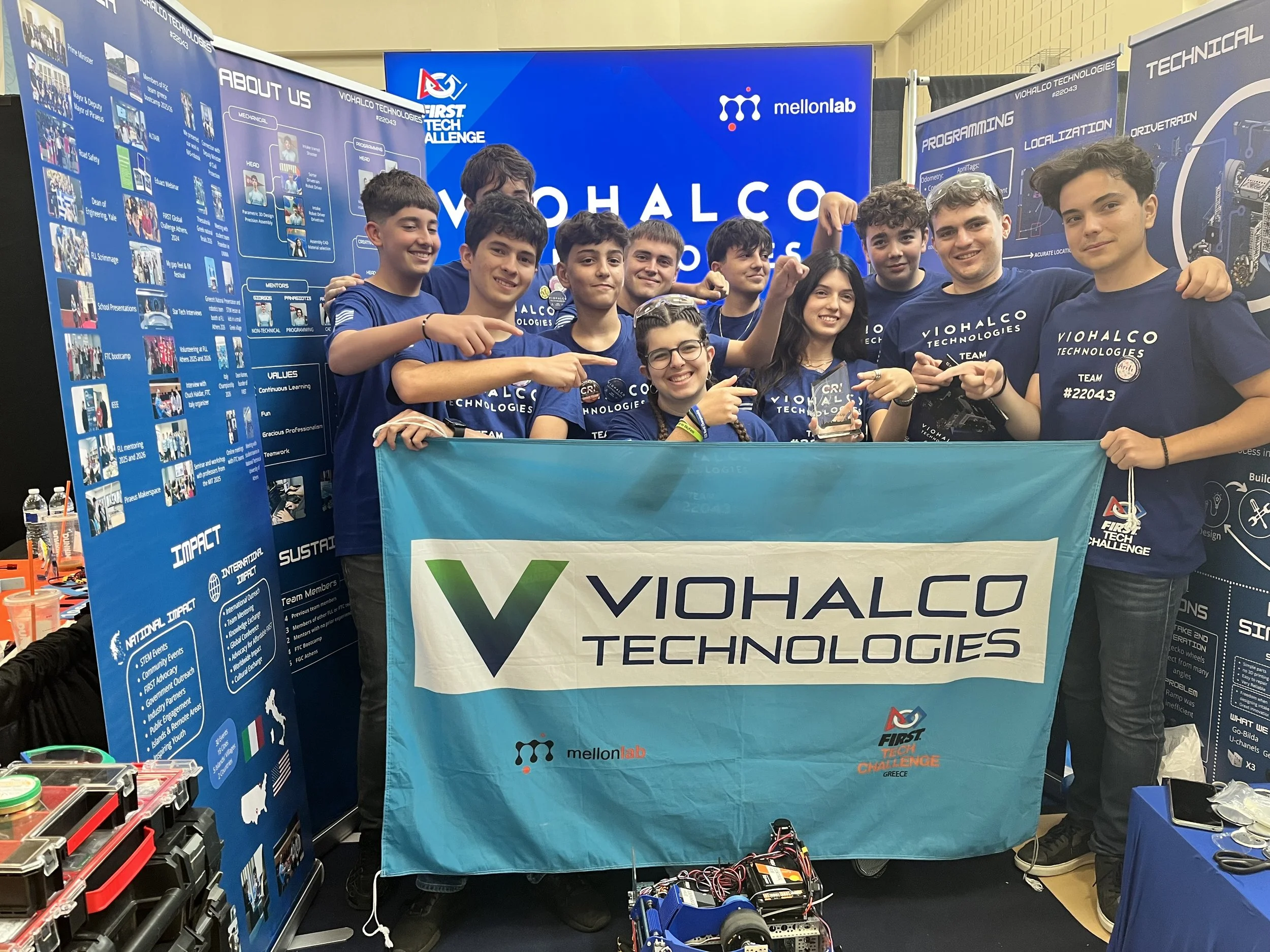 Η VIOHALCO TECHNOLOGIES #22043 με το Clark Street Bridge Builders Award στο CRI 2026