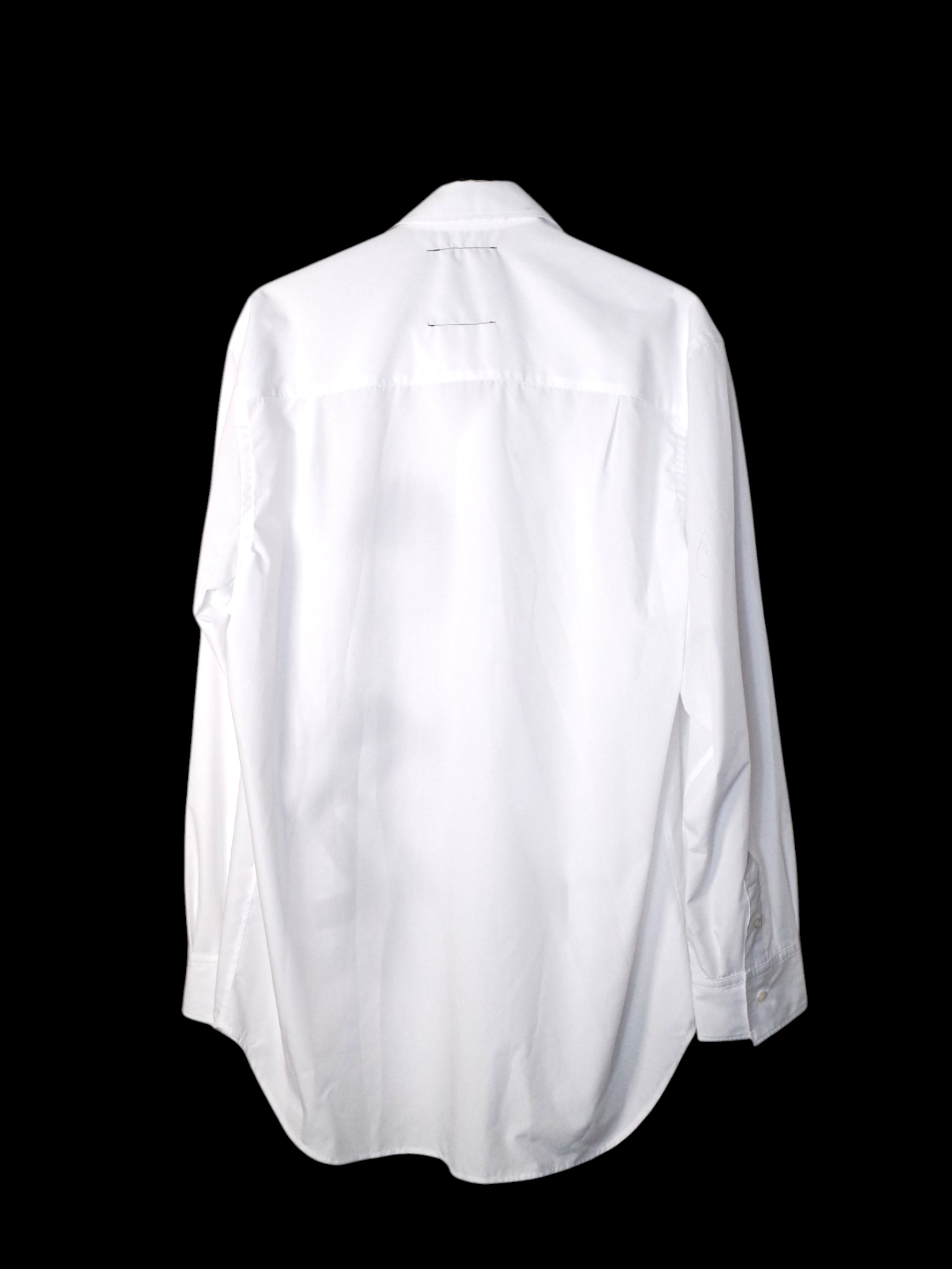 EVIDENCE3_White shirt-6.png