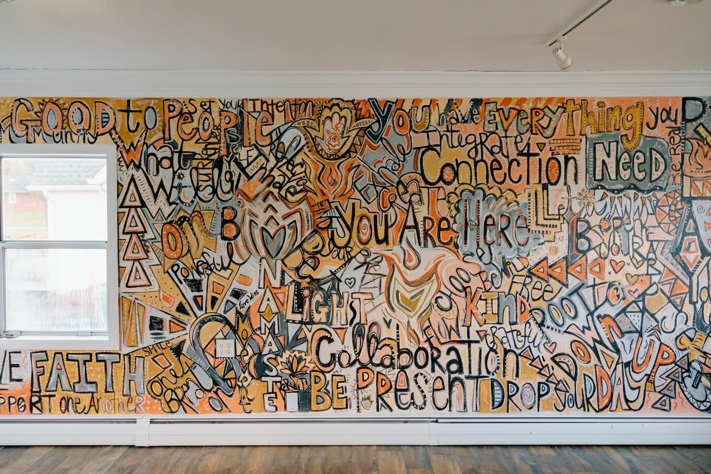 A little appreciation post for our mural wall 🧡
Always telling us exactly what we need to hear&mdash;right when we need it.
 
Weekend challenge: find something new on the wall ✨ 
 
S A T U R D A Y
7am Slow | Beth
9:15am Power | Rebecca
 
S U N D A Y