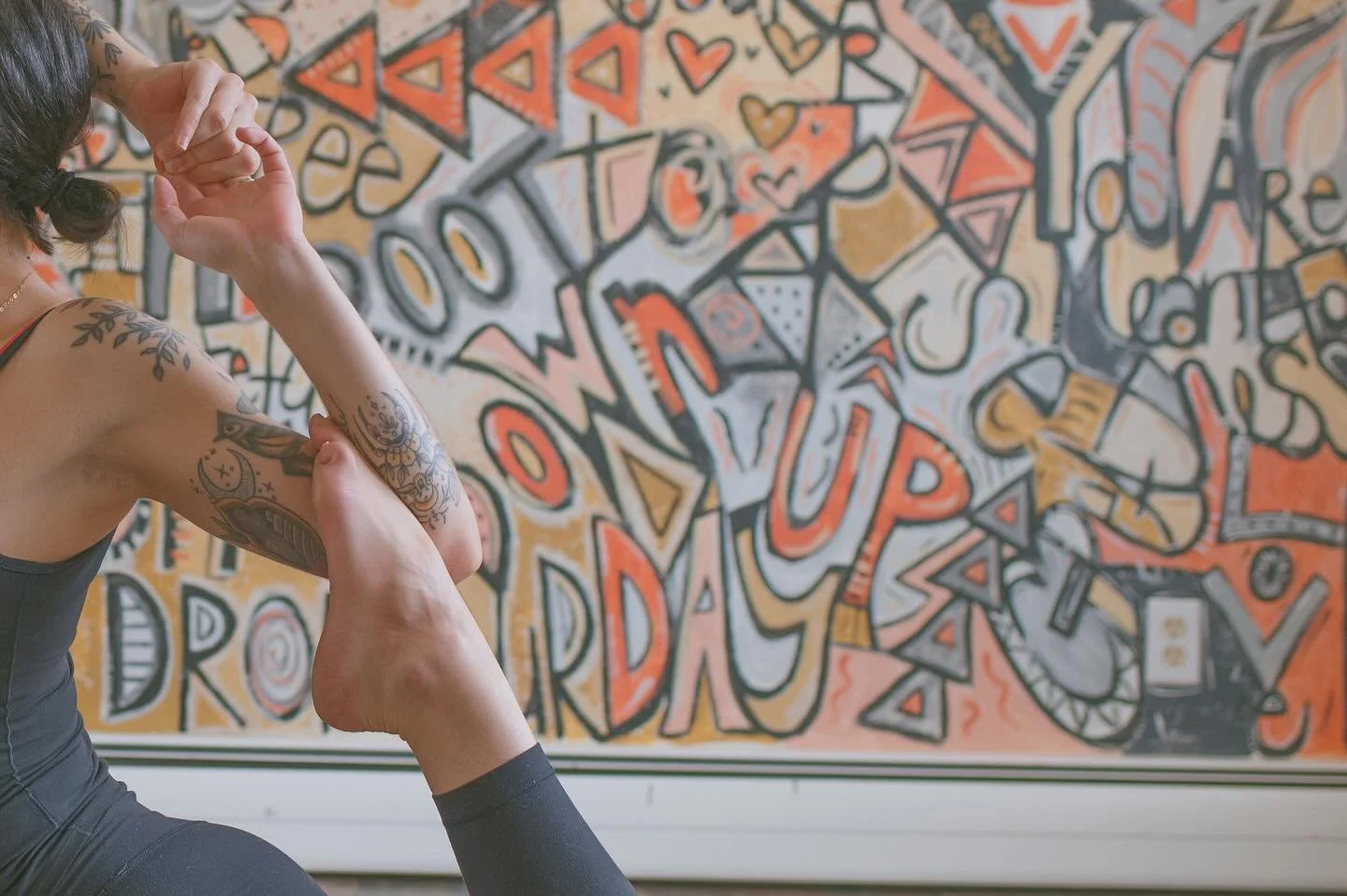 ⚡️W E E K E N D⚡️S C H E D U L E⚡️
 
S A T U R D A Y
7am Slow | Beth
9:15am | Rebecca
 
S U N D A Y
8am Strength | Beth
9:15am Power | Rachel (photographer in class!) 📸
9:45am @evergrainbeer | Nicole
10:30am Power &amp; Pause | Beth
 
🔥🧡