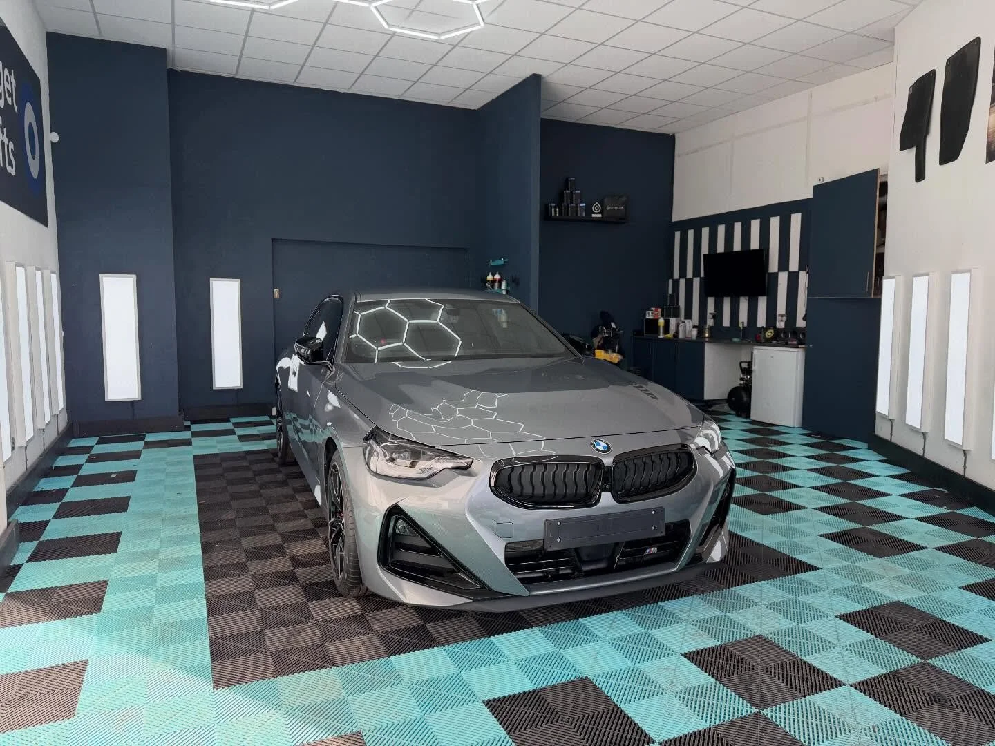 Single-stage correction. Maximum impact.

This BMW M240i came in wearing Skyscraper Grey that looked clean&hellip;
but under studio lighting, the swirls told a different story.

We carried out a single-stage paint correction to refine the finish and 