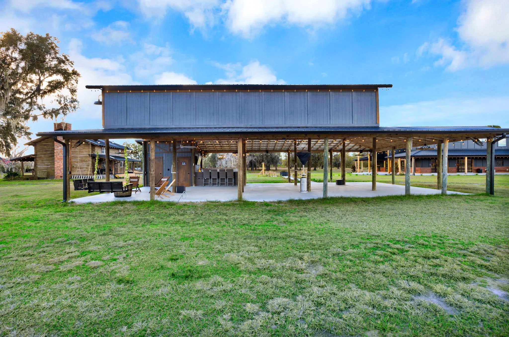 26-web-or-mls-12460 NE 216th Pl__023.jpg