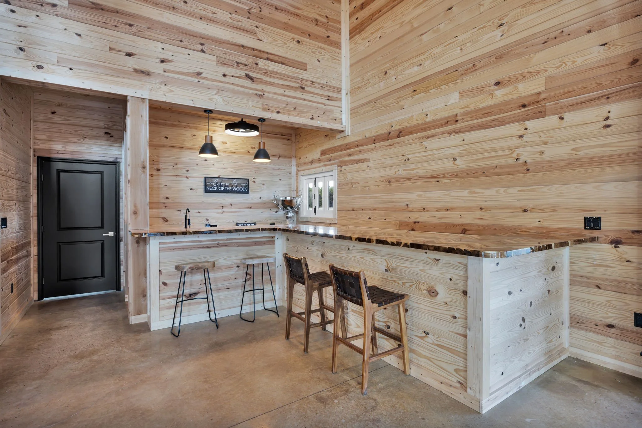 34-web-or-mls-12460 NE 216th Pl__029.jpg