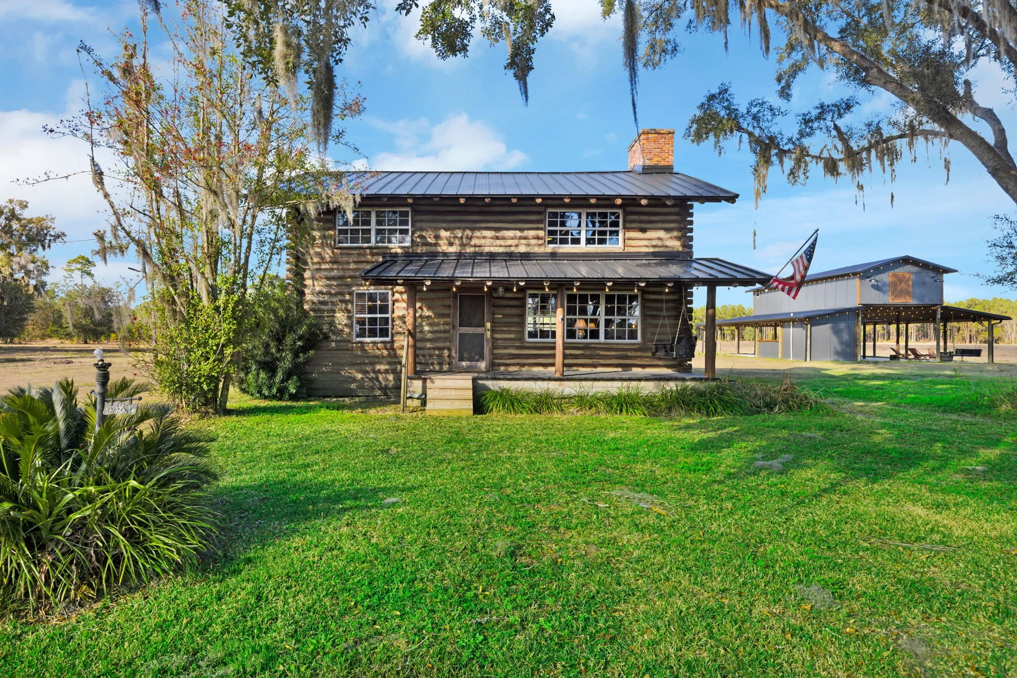 1-web-or-mls-12460 NE 216th Pl__001.jpg