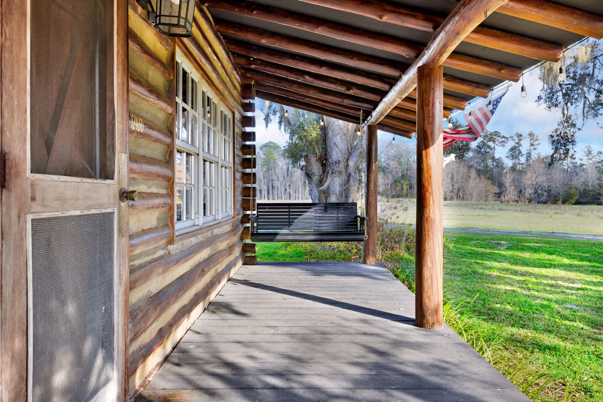 3-web-or-mls-12460 NE 216th Pl__002.jpg