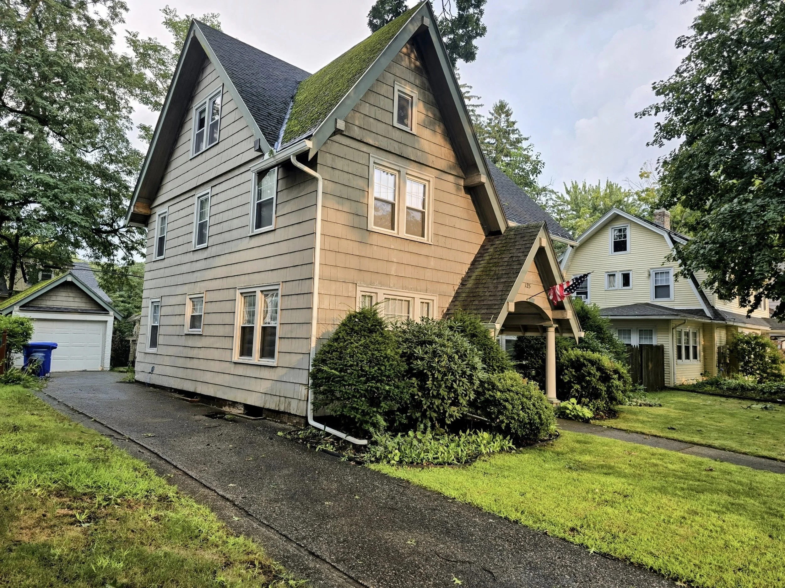 Seamless Gutter Installation in Springfield, MA