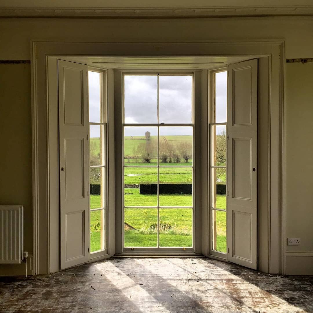 Light streaming into the drawing room. Another wonderful new project for our team. This one is a Georgian delight. Can't wait to get started and watch it come back to life 💥

#clarefontesinteriors #eastabrookarchitects #clarkeconstructiongroup #geor