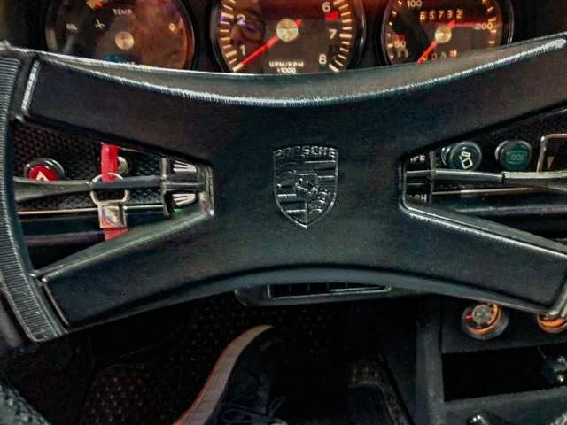 volante copy.jpeg