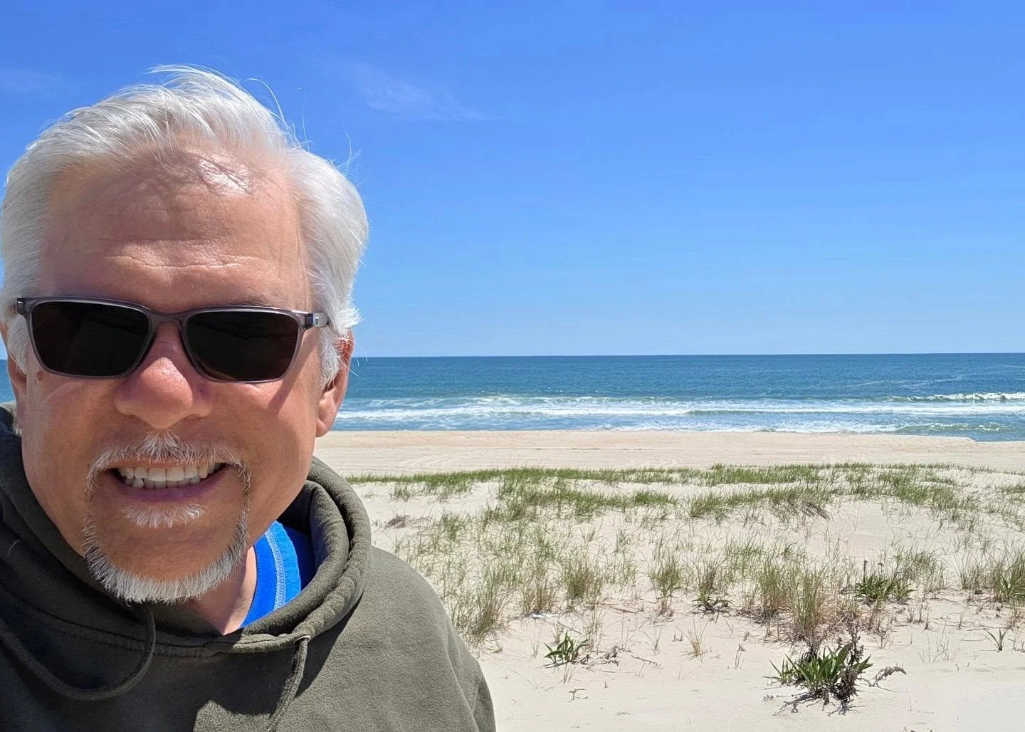 A fun day fishing with @darkskiesflyfishing and visiting some family while in Ship Bottom, NJ. And you can't leave the island without hitting @mysticlobsterrollco . before my journey back to the Burg. There is nothing like the smell of the ocean. Far