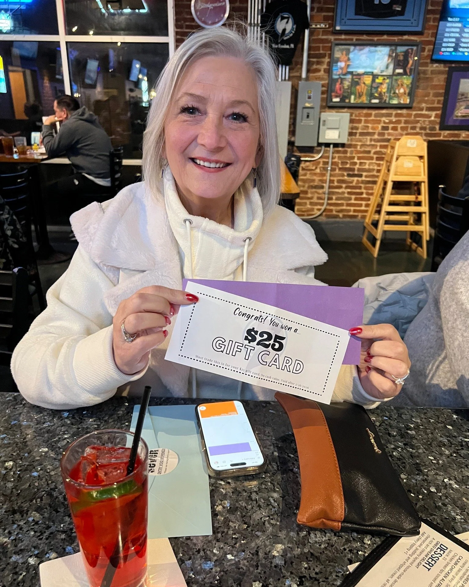 We love seeing these Blue Envelopes come back 💙

Last night&rsquo;s reveal: $25 gift card! 🎉

Still unopened:
💙 $100 gift cards
💙 $50 gift cards
💙 More $25s
💙 The $700 Grand Prize 👀

Who&rsquo;s opening theirs next?
Redeem yours Mon - Thurs on