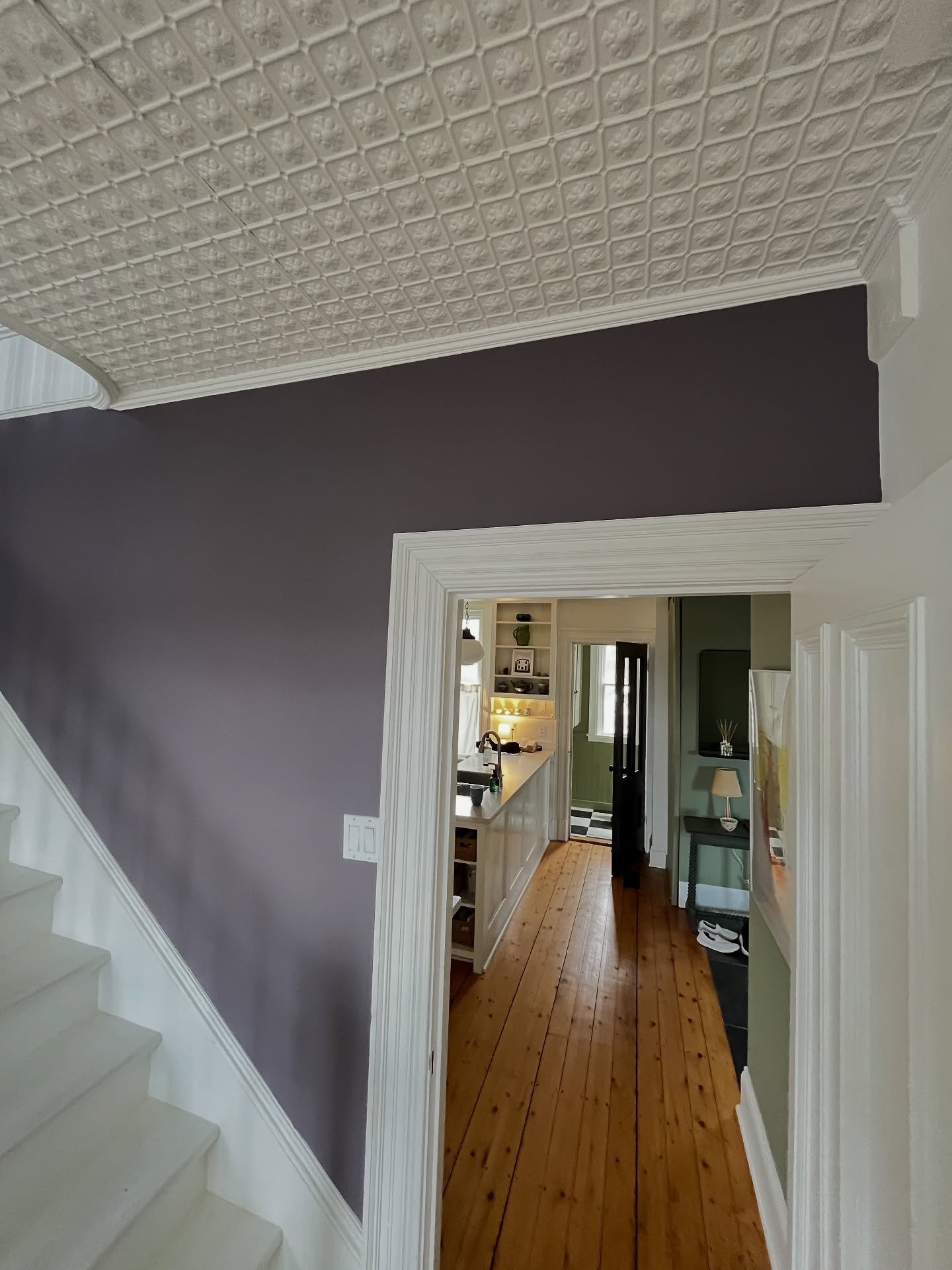 Tight lines on this stylish old home.