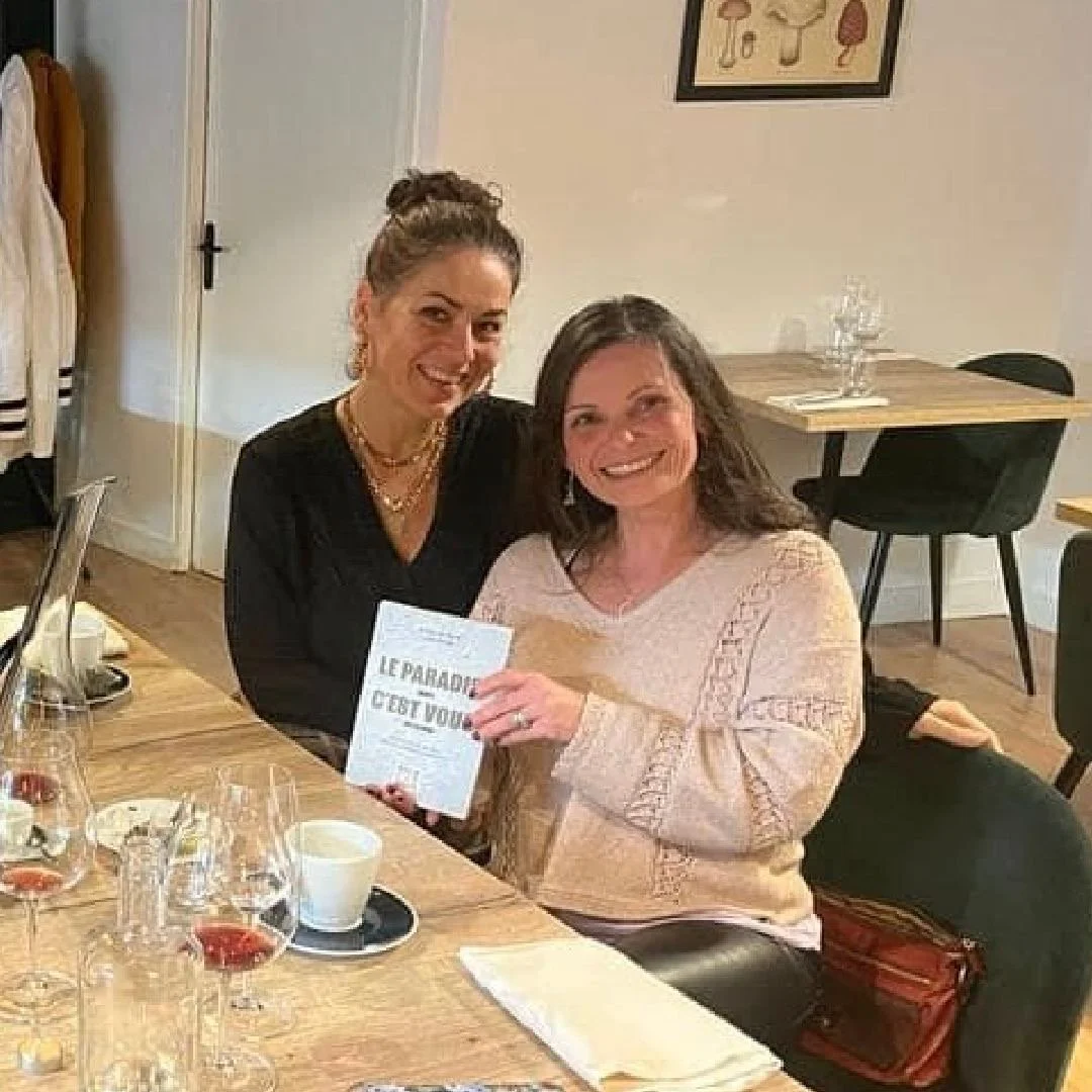 Le paradis existe, c'est vous qui le créez est un récit initiatique écrit par Anissa Lalahoum