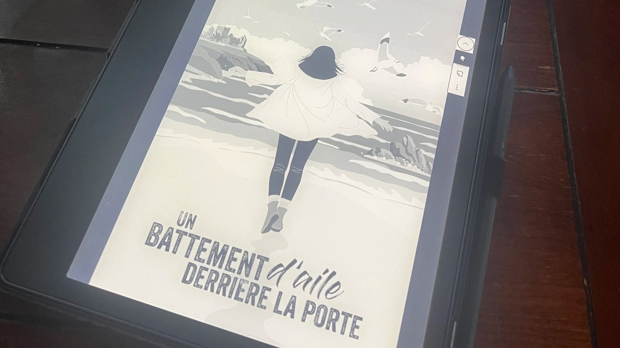 Un battement d'aile derrière la porte de Céline Gaudel