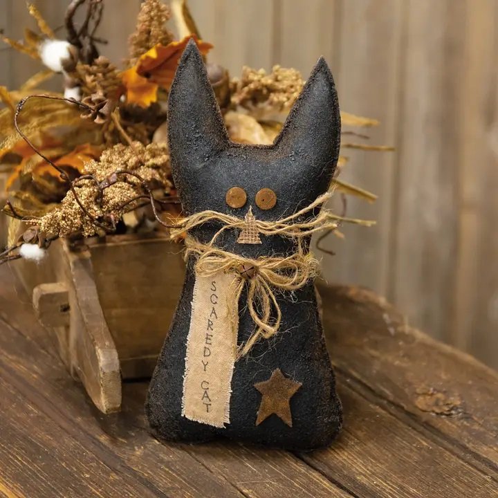 Primitive Style Stiffened Scaredy Cat