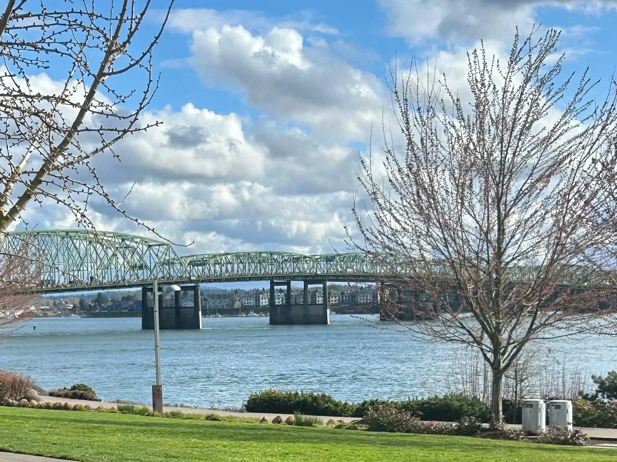 Vancouver waterfront near Heathman Lodge Vancouver Washington