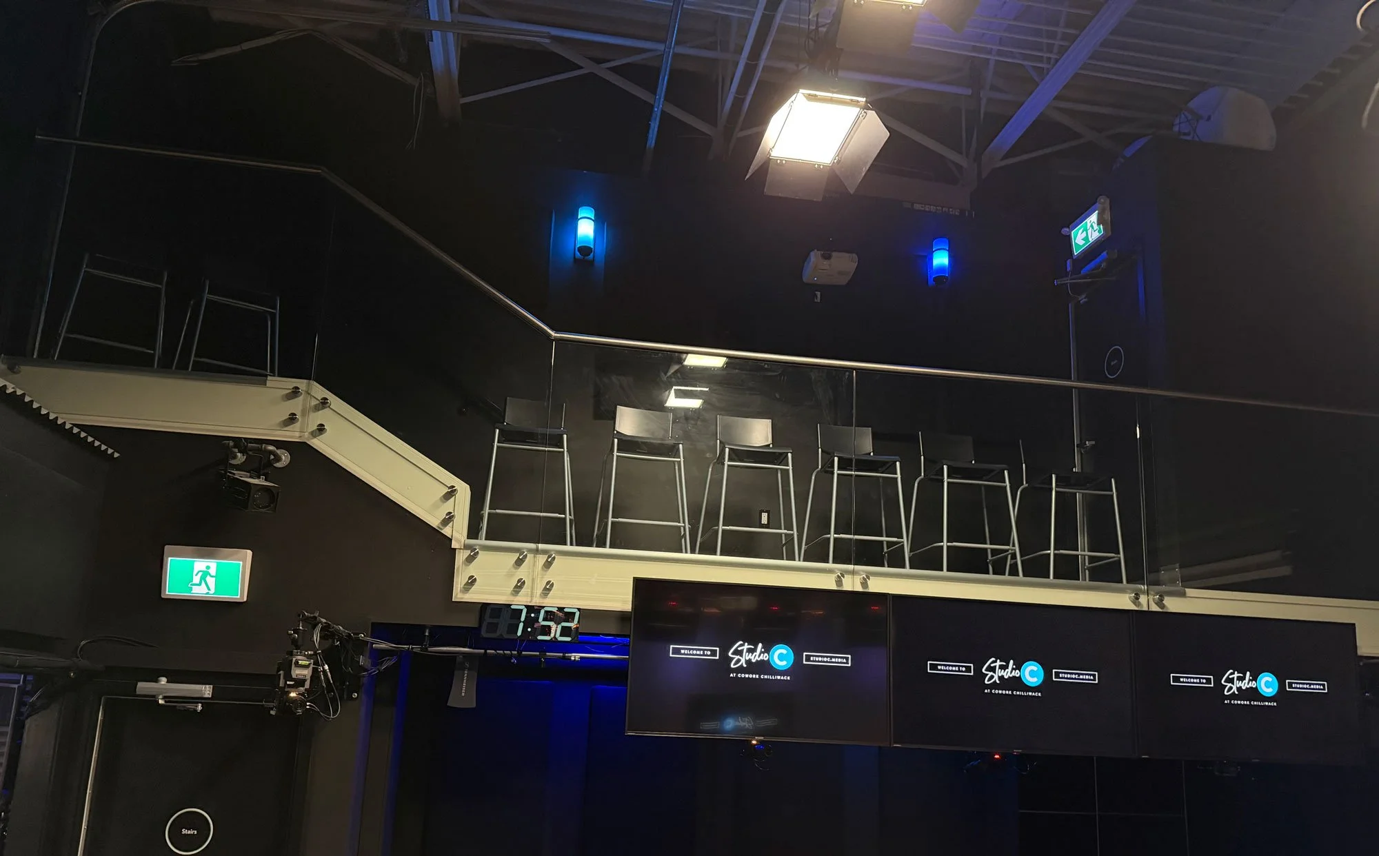 studio-balcony.jpg