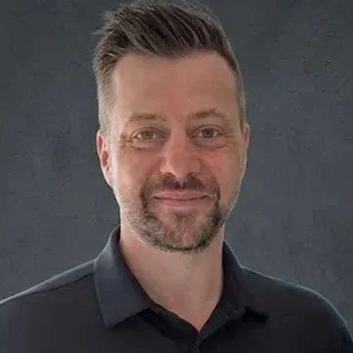Scott Ashton