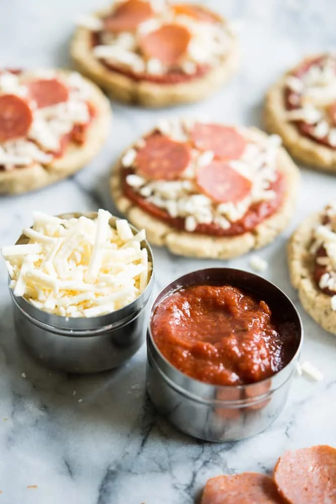 Mini-Pizza-Lunchable-Fed-and-Fit-3.jpg