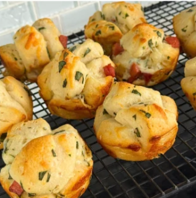 Pull Apart Pizza Bombs.png