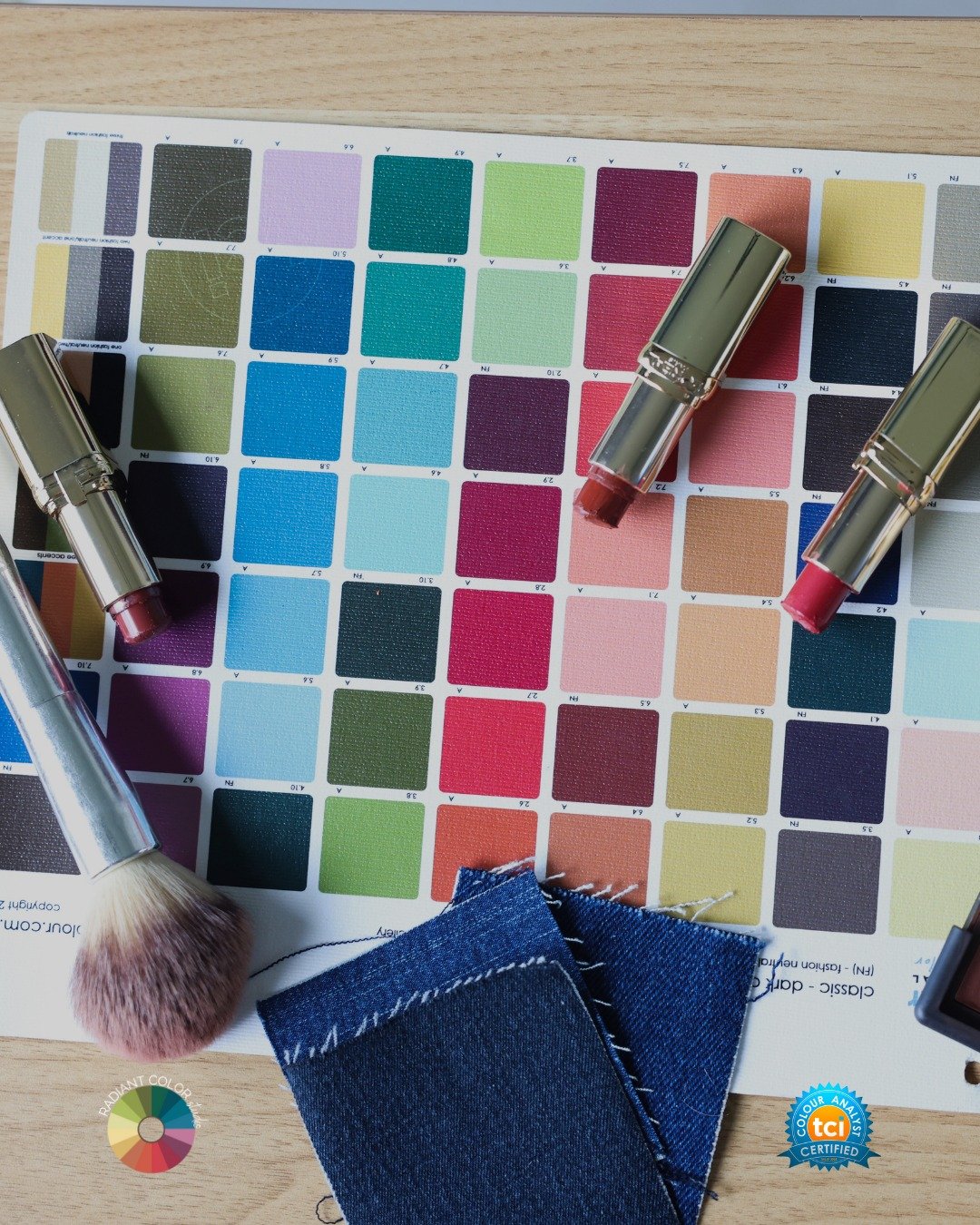 Do you ever walk into Sephora and feel instantly overwhelmed by all the color options when it comes to makeup?! 💄

So many people end up purchasing and wearing makeup that is the WRONG undertone and color range for them. 

Don&rsquo;t let this be yo