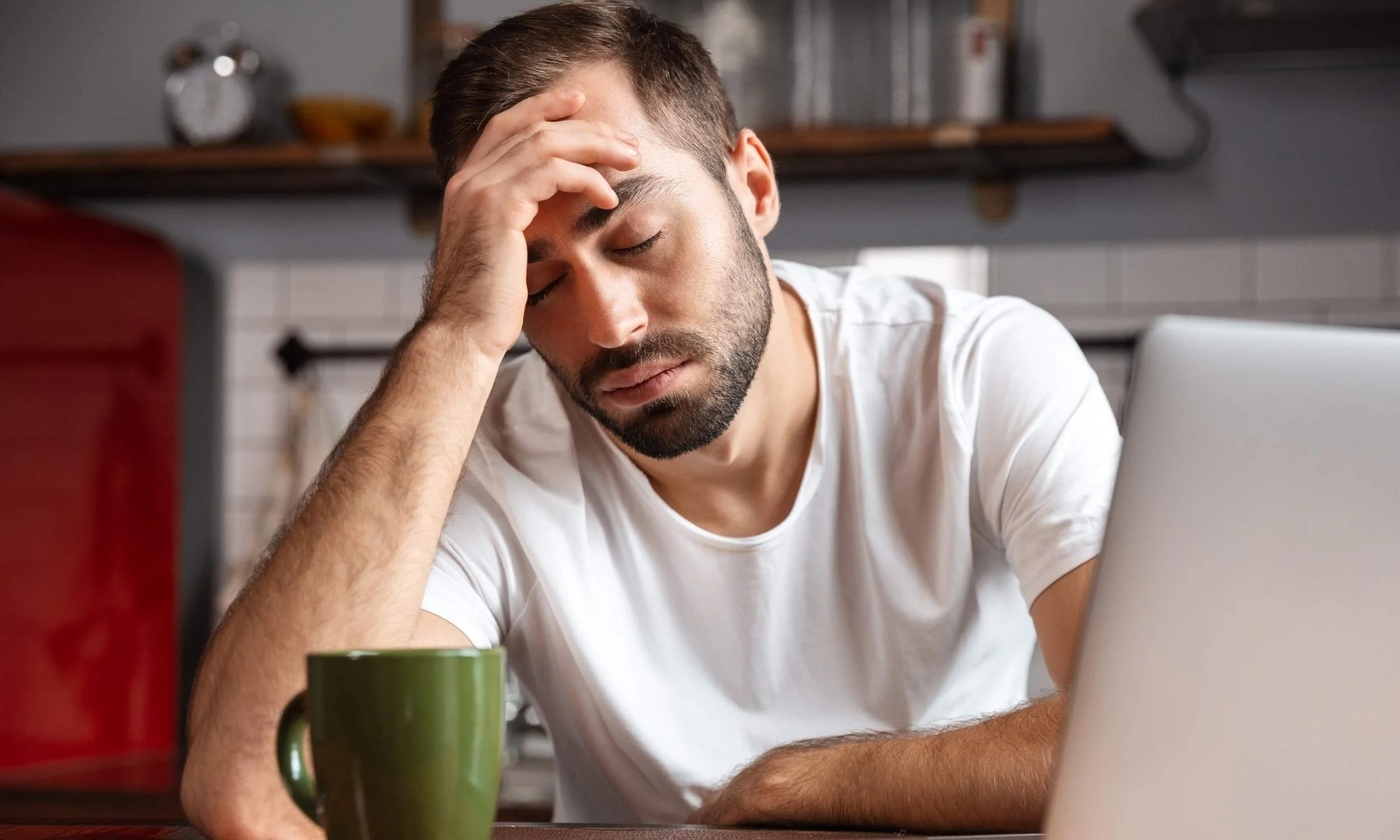 Person struggling with daytime fatigue, a common sign of disrupted sleep or possible sleep apnoea, assessed and treated at Sleep Matters Clinic Wellington