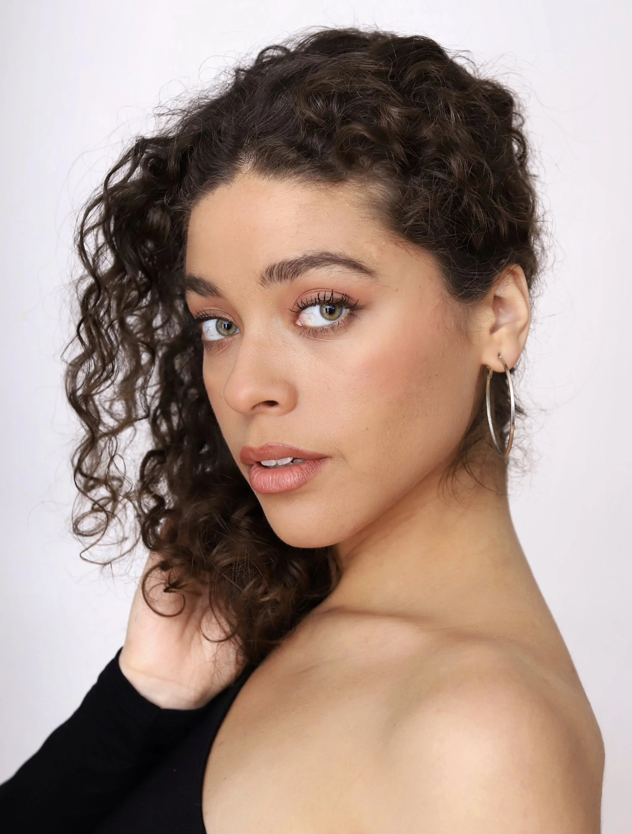 Angelique Kortright Profile Headshot.jpeg