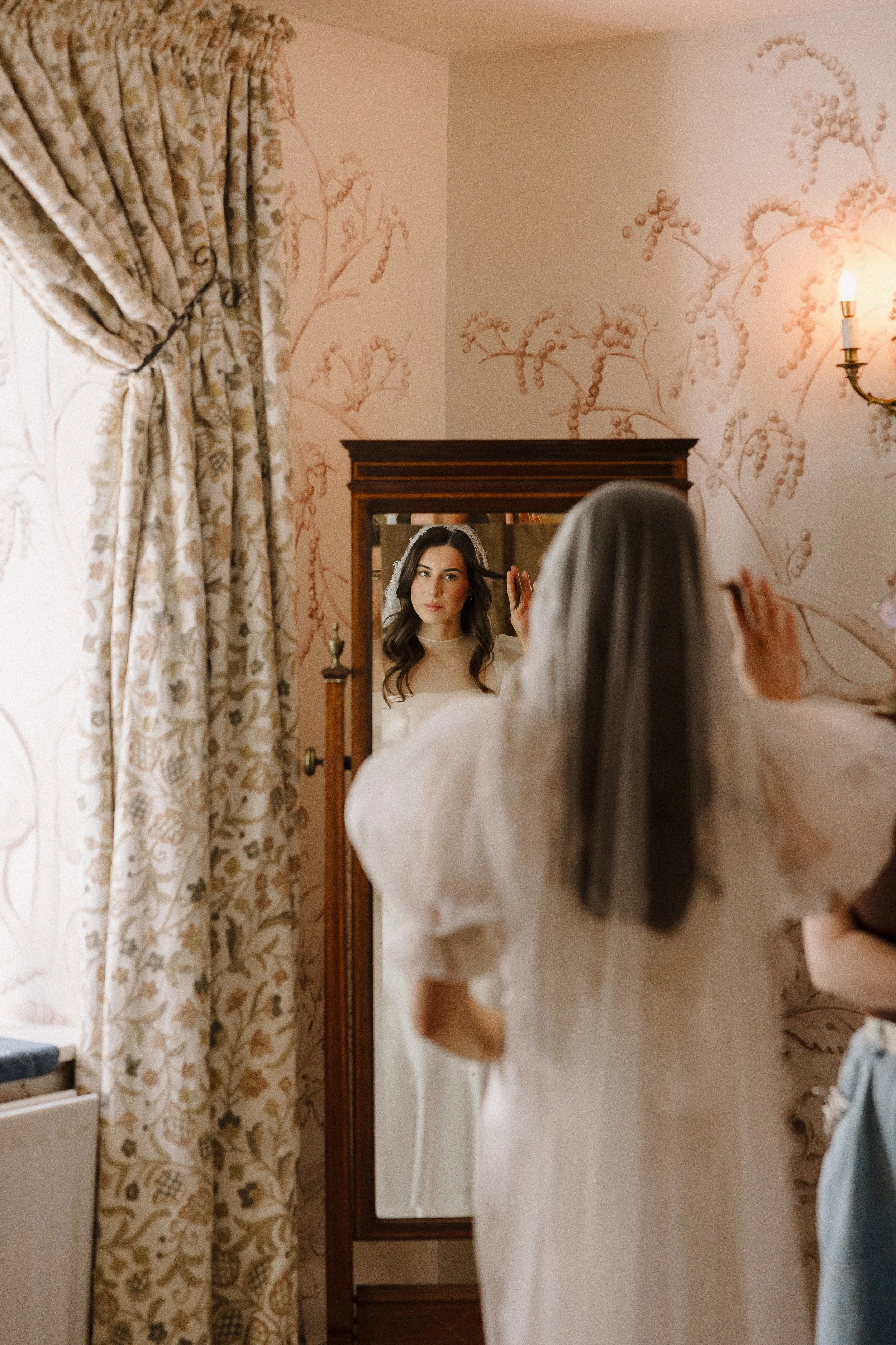 The_Briderie_Wedding_Dress_Tunbridge_Wells_Unbridled_Studio_17.JPG